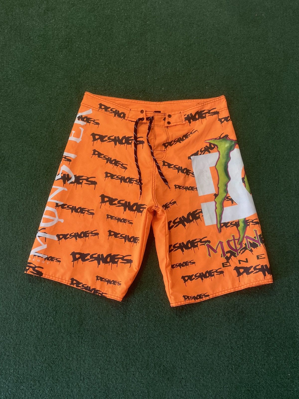 Vintage Monster shorts Size US 36 / EU 52 - 1 Thumbnail