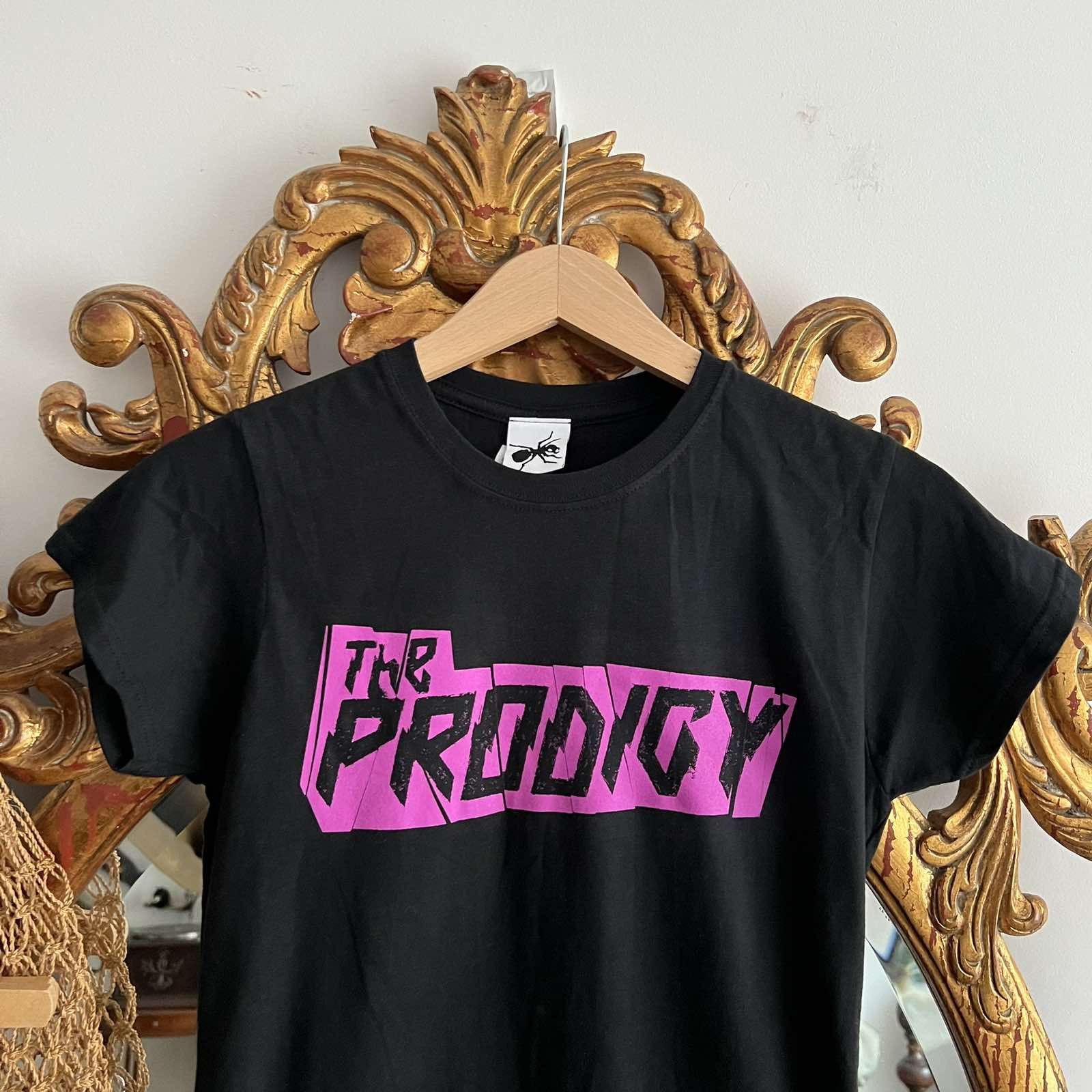 Band Tees The Prodigy tee No Tourists UK tour 2018 vintage Sz M Size M / US 6-8 / IT 42-44 - 2 Thumbnail
