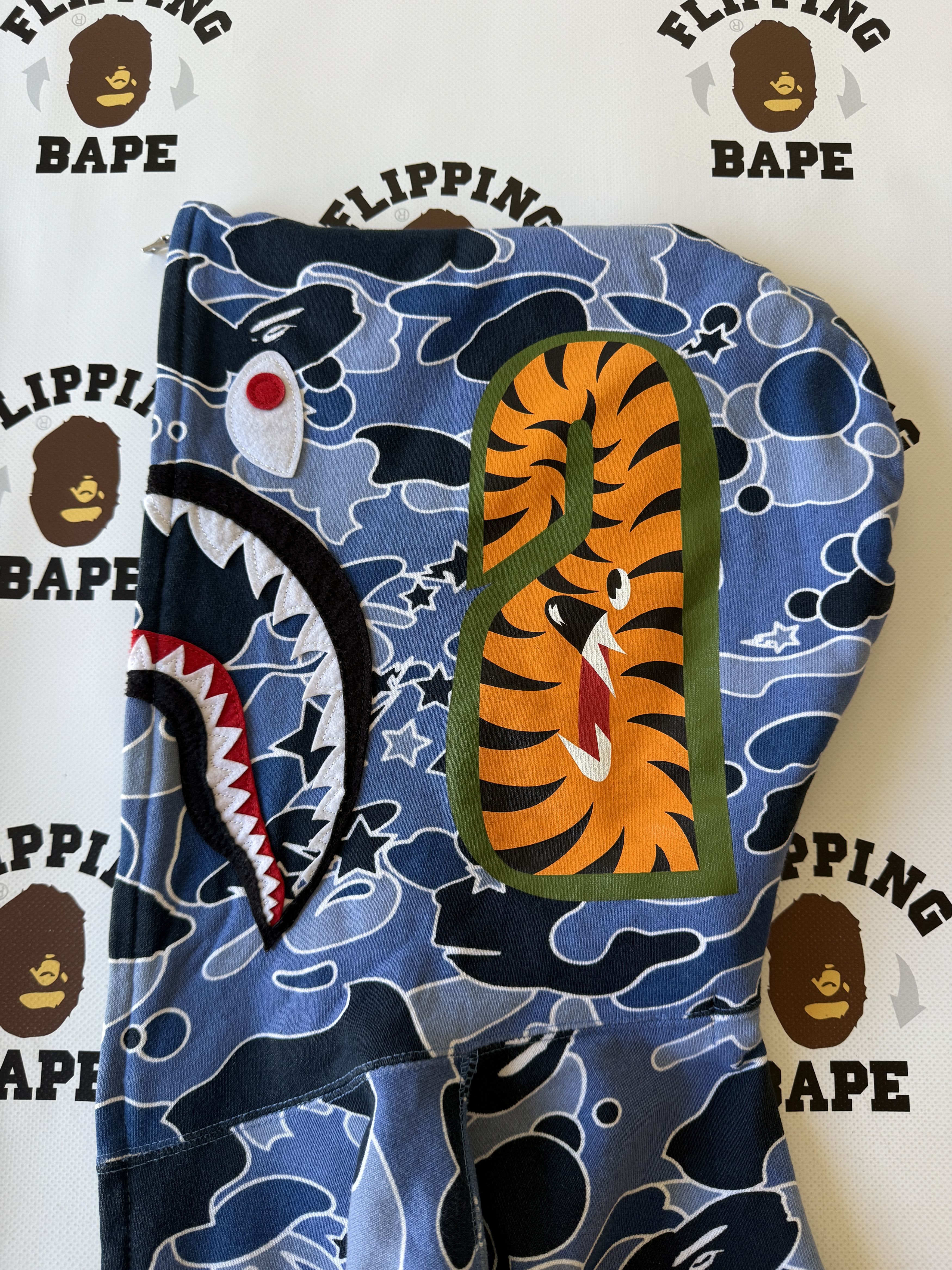 Bape BAPE STA CAMO SHARK FULL ZIP HOODIE (2017) Size US M / EU 48-50 / 2 - 5 Thumbnail