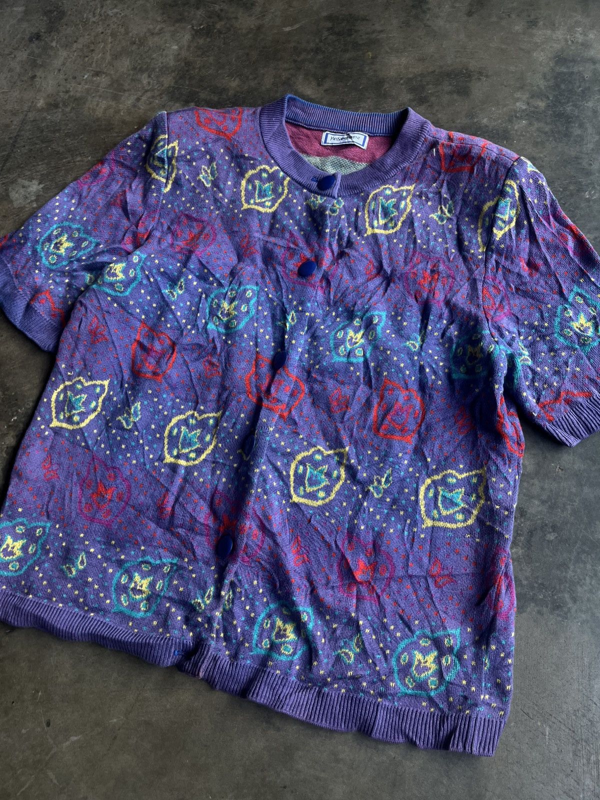 Yves Saint Laurent YVES SAINT LAURENT KNIT SHORT SLEEVE FLOWERS VINTAGE Size US M / EU 48-50 / 2 - 5 Thumbnail