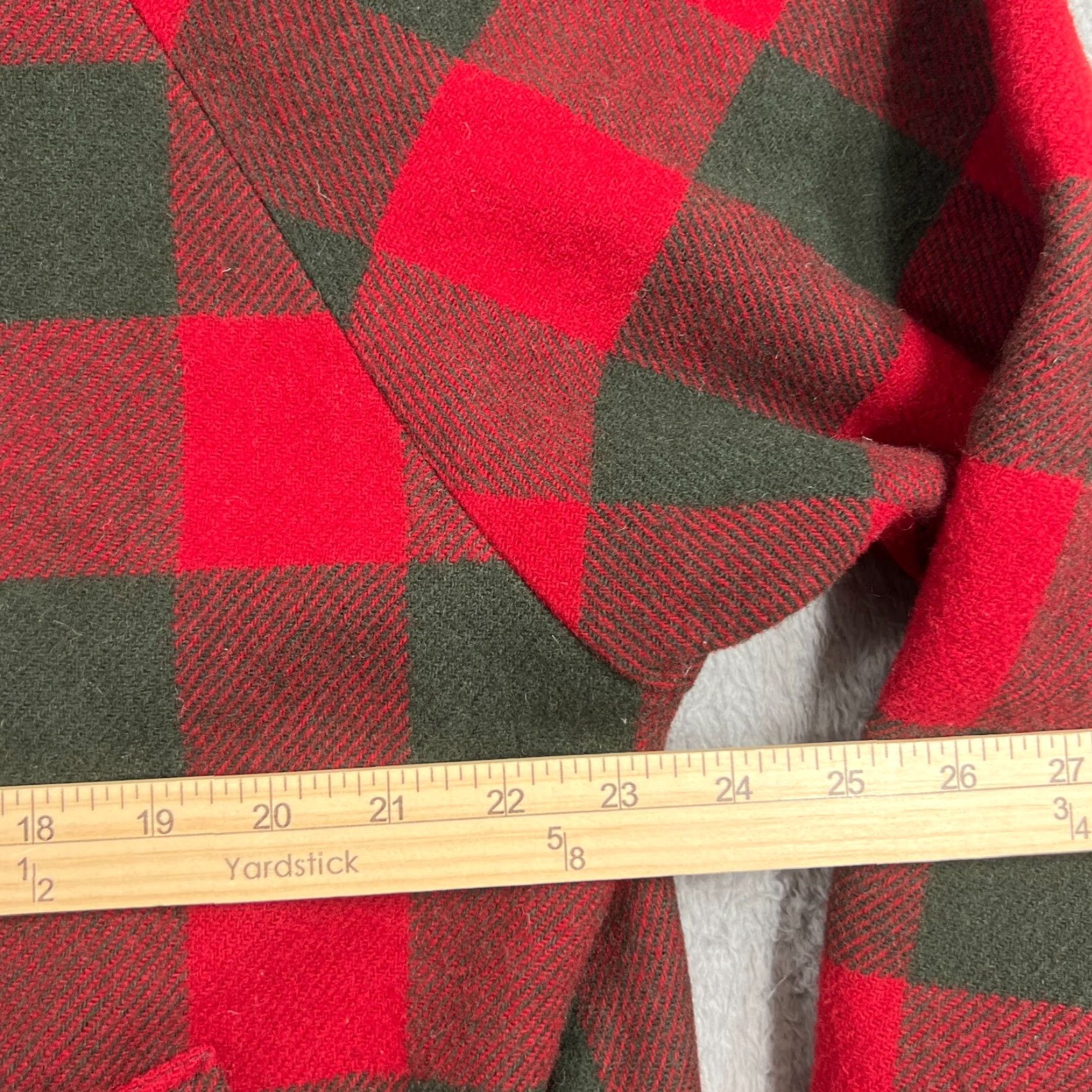 Pendleton VINTAGE Pendleton Knockabout Jacket L Red Green Plaid Wool Zip Up Corduroy Collar Size US L / EU 52-54 / 3 - 6 Thumbnail