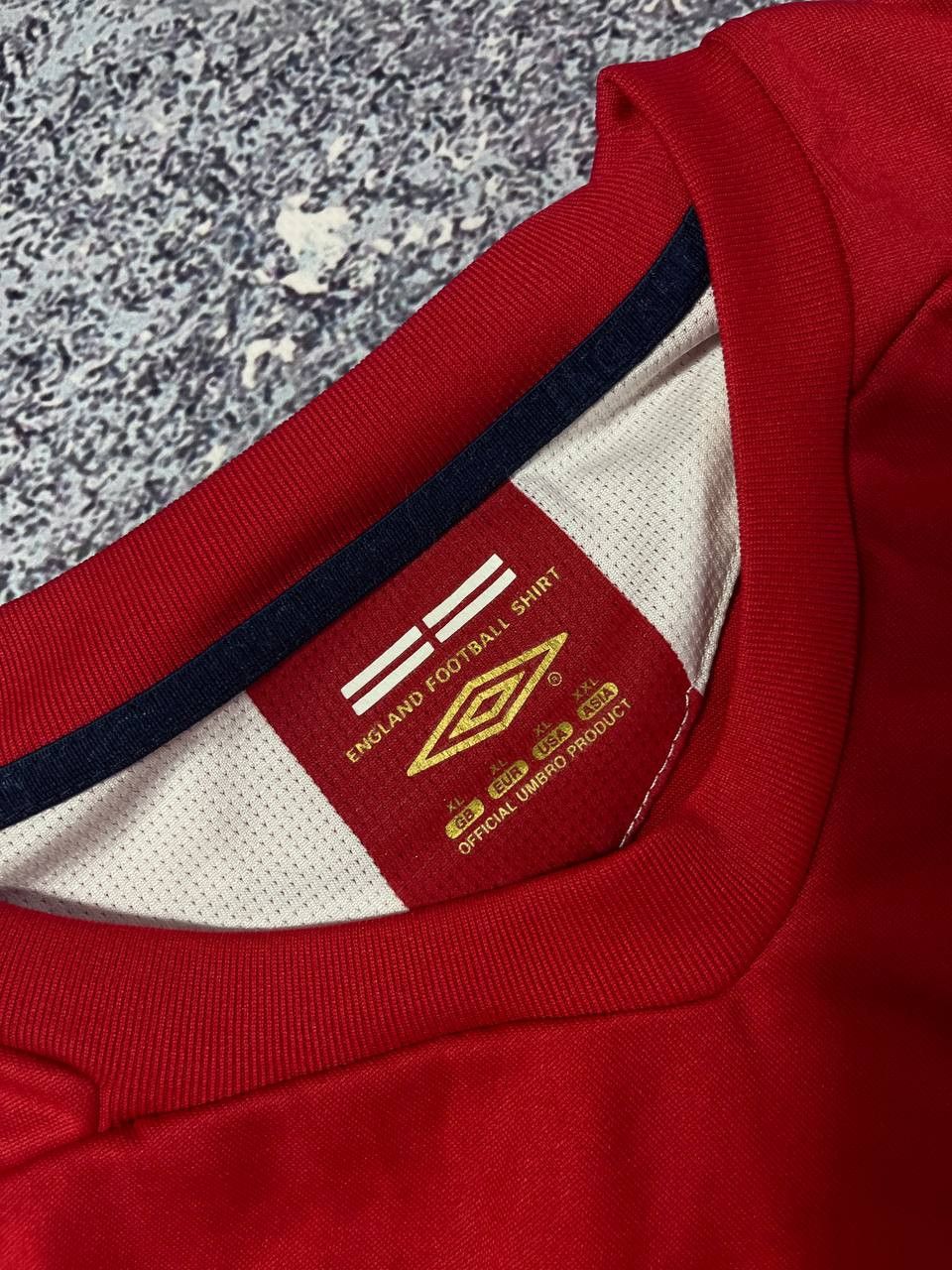 Umbro Official England football shirt Umbro Soccer Jersey size XL Size US XL / EU 56 / 4 - 8 Thumbnail