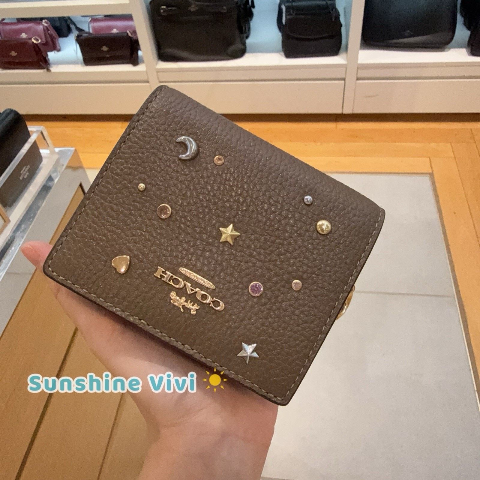 Coach NWT Coach Snap Wallet Rivets CDM38 leather/Gold/Dark Stone Size ONE SIZE - 1 Thumbnail