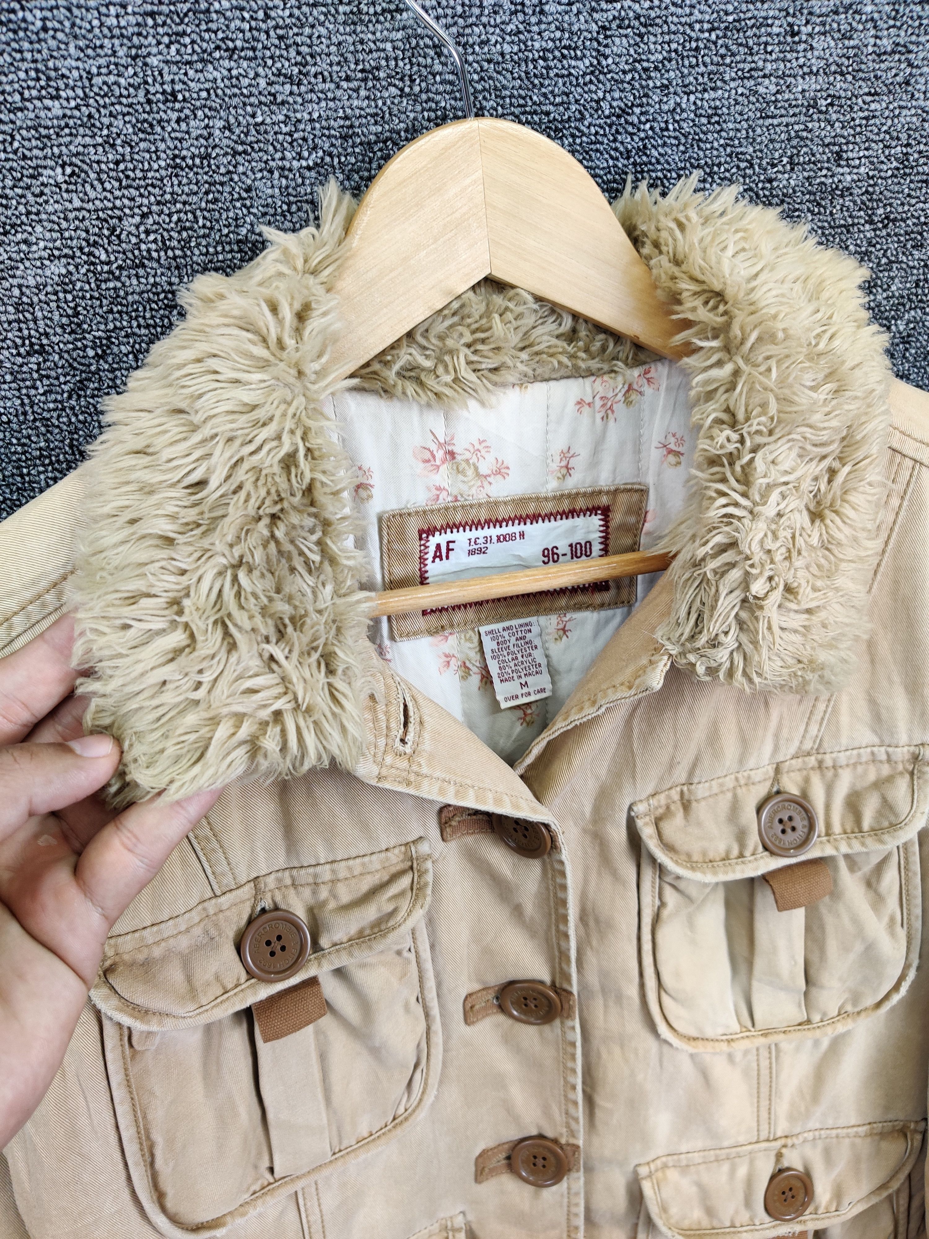 Abercrombie & Fitch Vintage Abercrombie & Fitch Fur Collar Utility Jacket Size US M / EU 48-50 / 2 - 3 Thumbnail