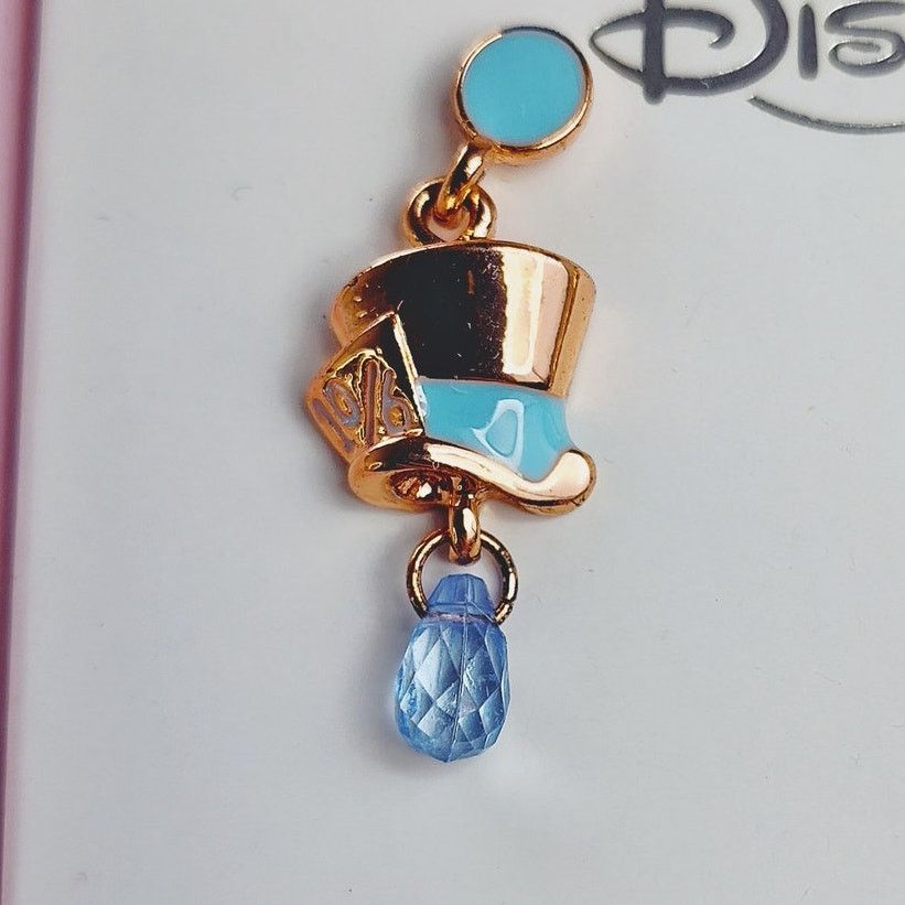 Disney Disney Parks Mad Hatter Rose Gold Earrings Stud NIB RARE Size ONE SIZE - 3 Thumbnail