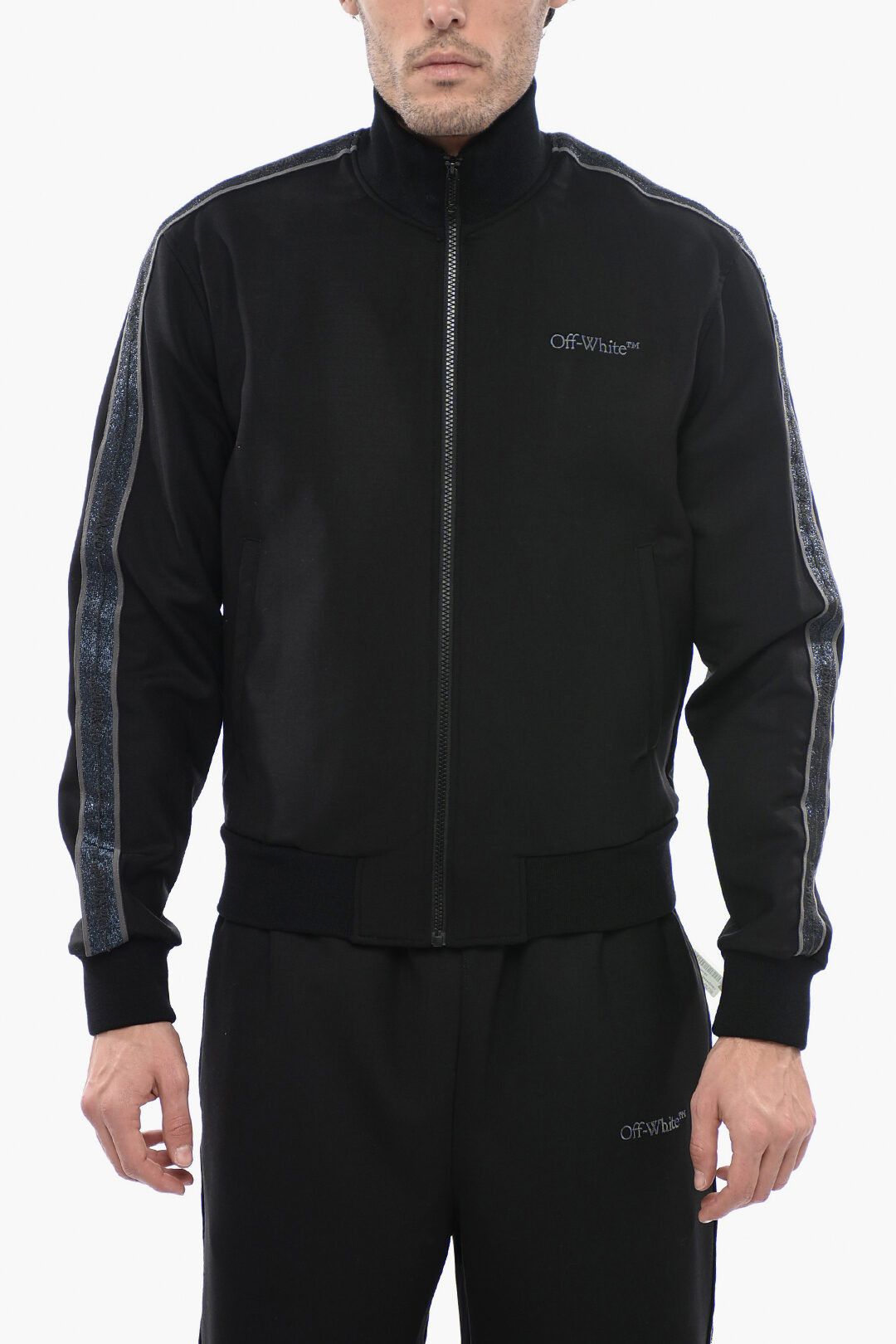 Off-White o1y0225 Logo Jacket in Black Size US XL / EU 56 / 4 - 1 Thumbnail