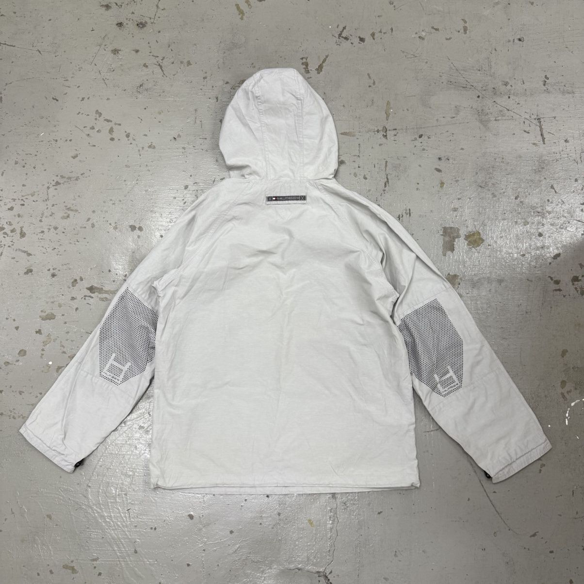 Tommy Hilfiger Gorpcore Tommy Hilfiger Asymmetrical Anorak Jacket Size US S / EU 44-46 / 1 - 3 Thumbnail