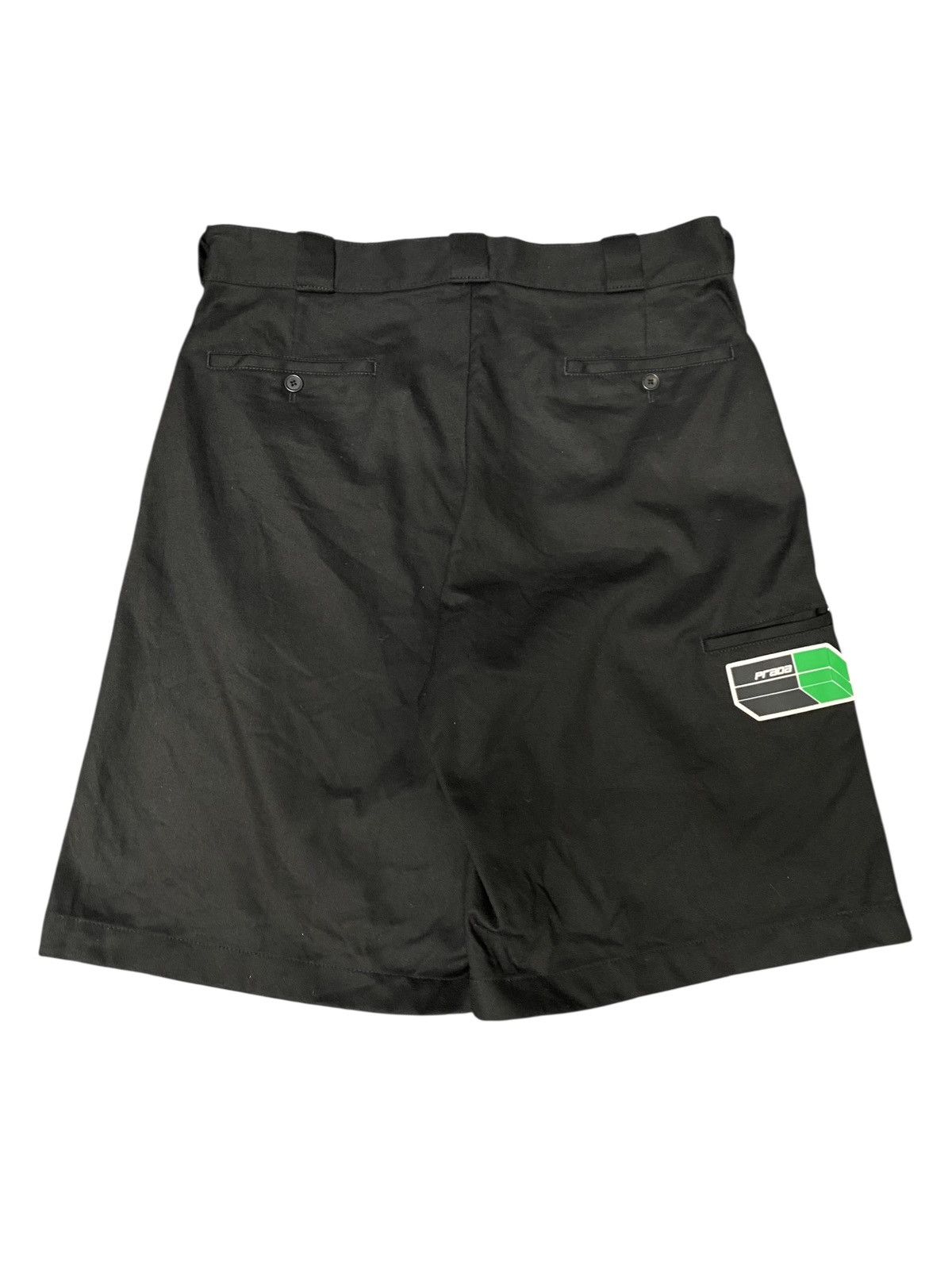 Prada Prada sport x dickies jorts rubber tags Size US 34 / EU 50 - 6 Thumbnail