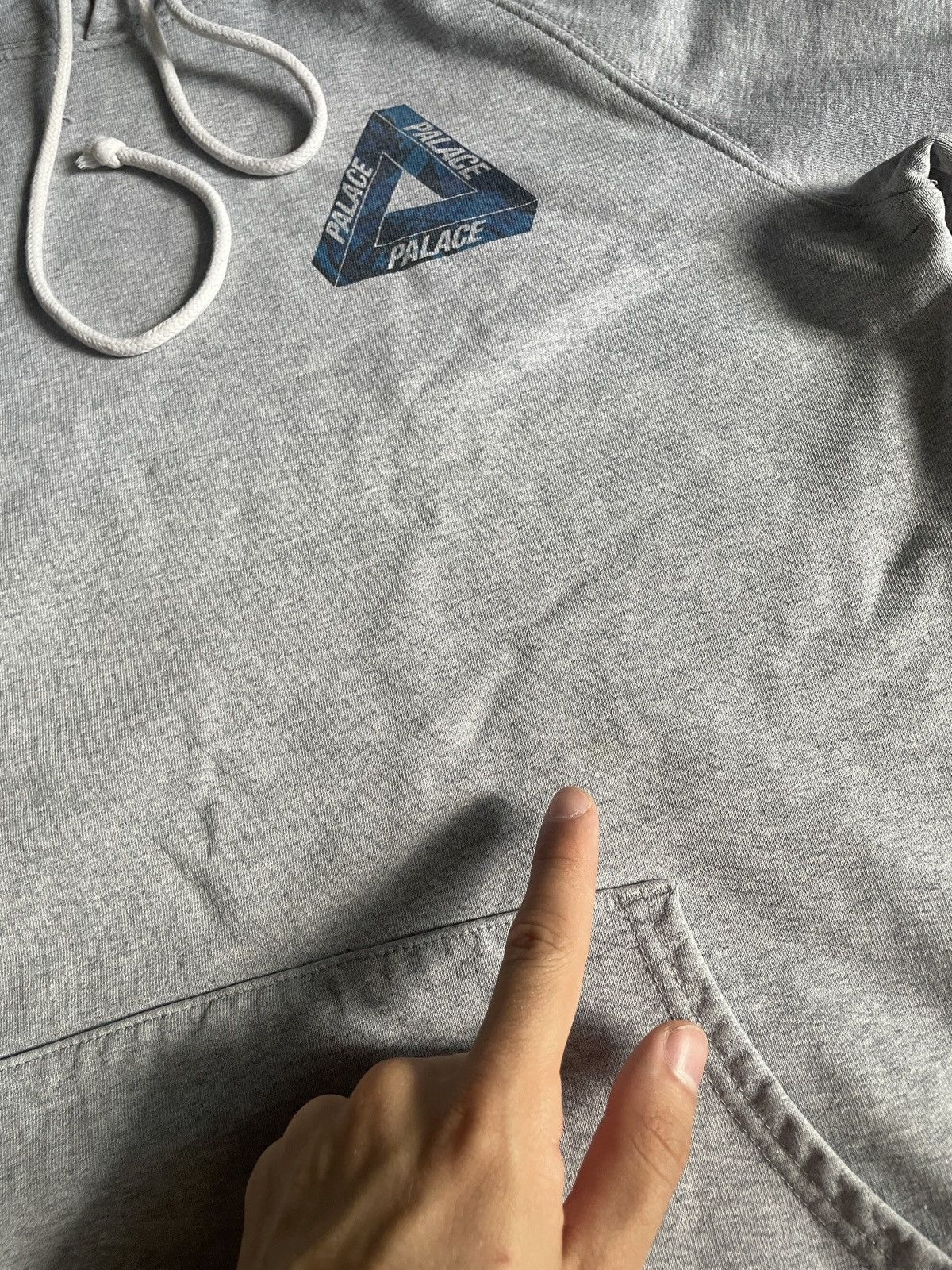 Palace Vintage faded distressed big logo palace hoodie Size US M / EU 48-50 / 2 - 12 Thumbnail