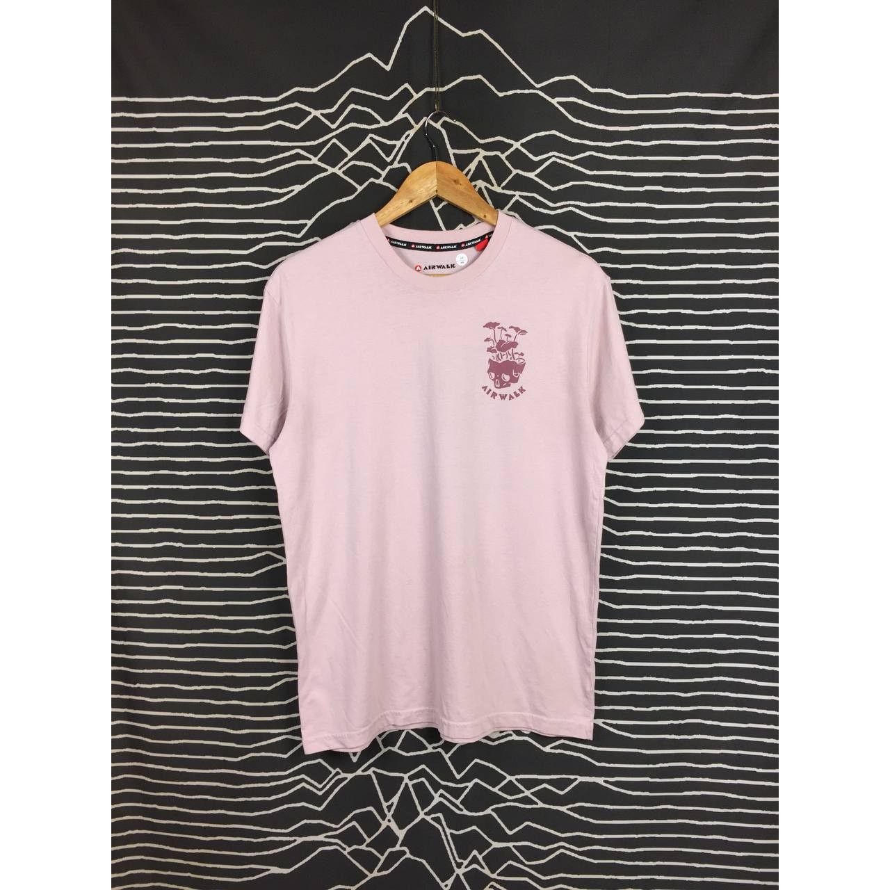 Airwalk Airwalk Skull Floral Graphic Skate Streetwear Tee Size US S / EU 44-46 / 1 - 4 Thumbnail