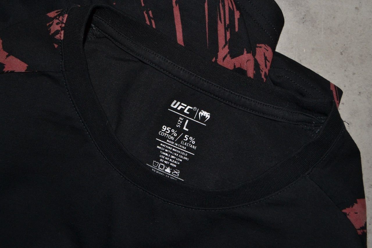 UFC Venum UFC Authentic Fight Week Long Sleeve T-Shirt Size L Size US L / EU 52-54 / 3 - 6 Thumbnail