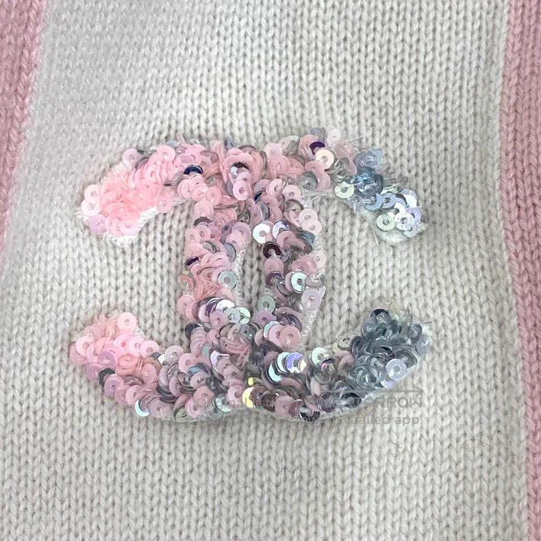 Chanel Chanel 24C pink logo sequin embroidery cashmere round-neck Size M / US 6-8 / IT 42-44 - 5 Thumbnail