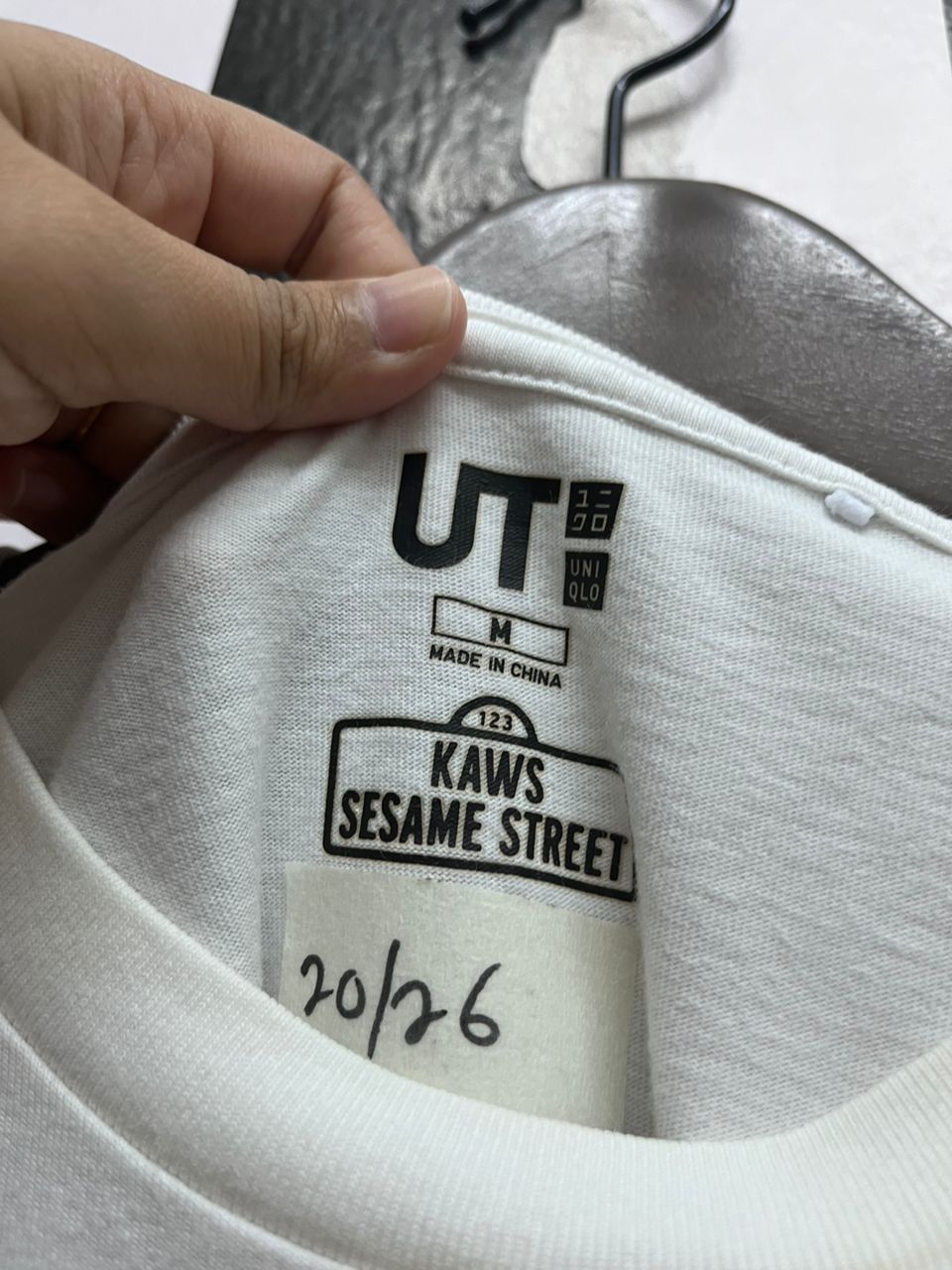 Kaws × Uniqlo Kaws X Uniqlo X Sesame Street White t-shirt Size US M / EU 48-50 / 2 - 6 Thumbnail