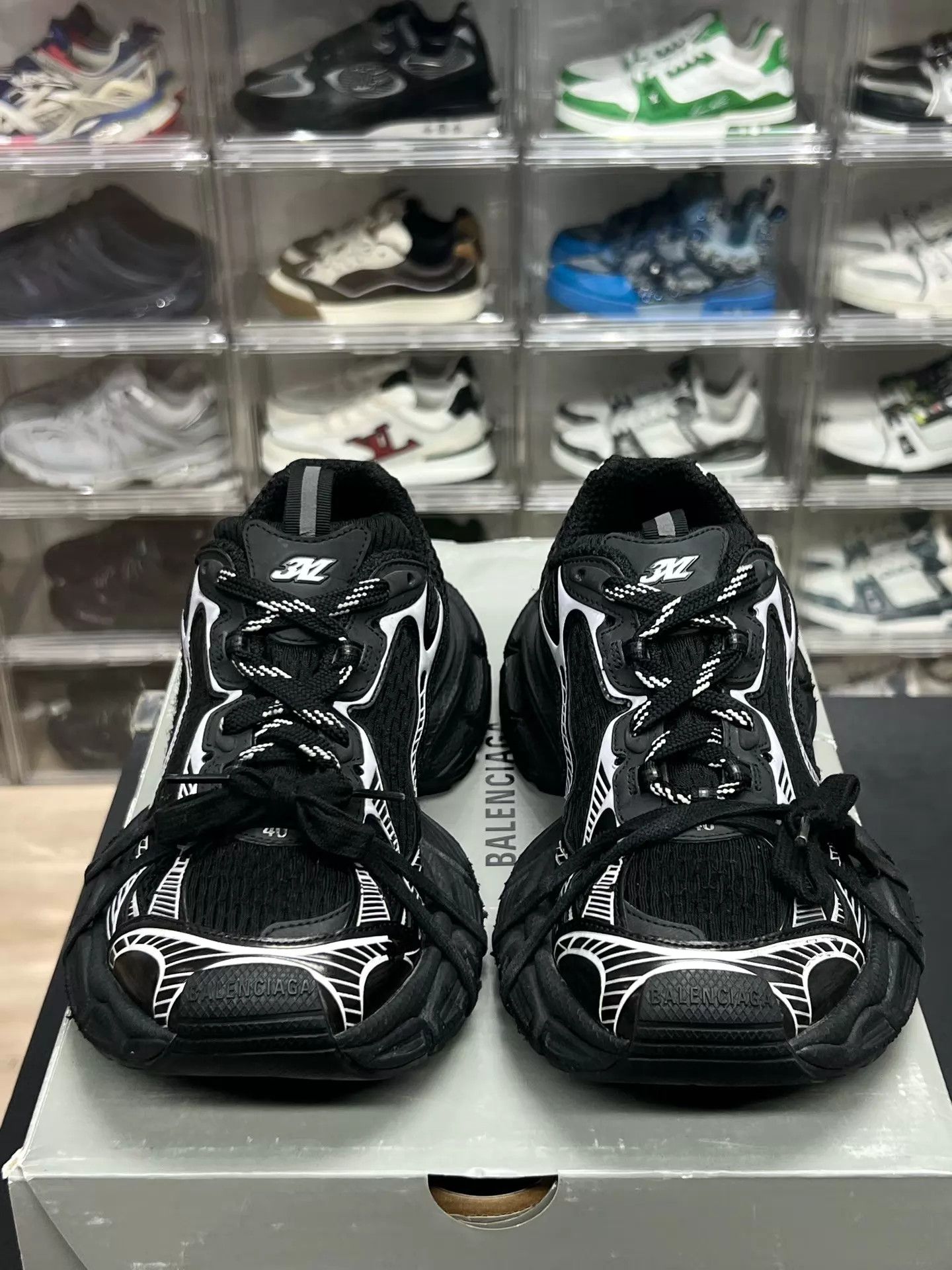 Balenciaga Balenciaga 3XL Black Silver 40 New Size US 7 / EU 40 - 2 Thumbnail