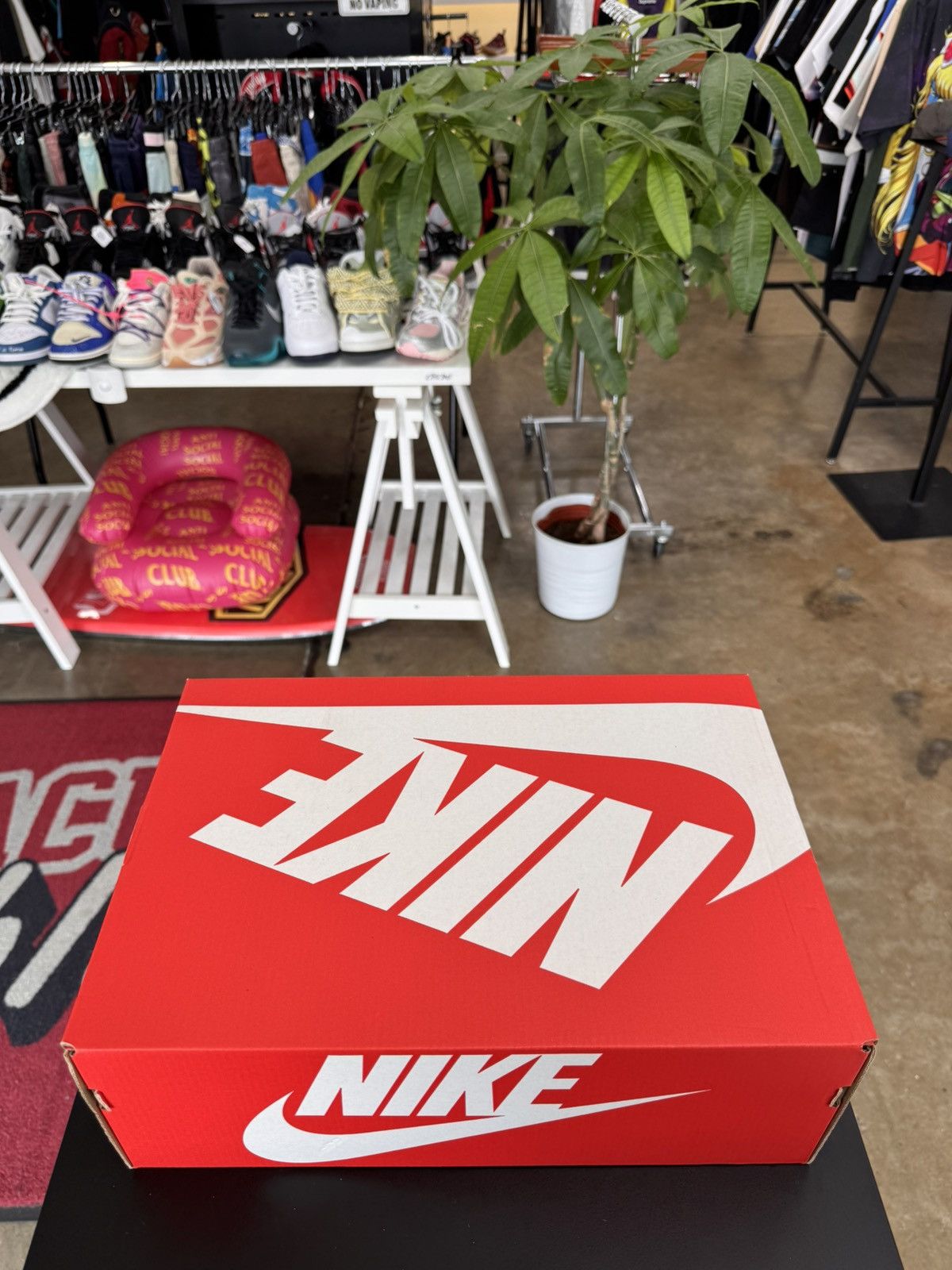 Nike Nike Air Max 90 Gore-Tex Infrared Size 9.5 (2024) Size US 9.5 / EU 42-43 - 15 Thumbnail