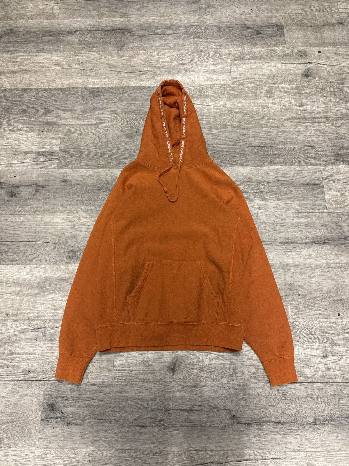 Supreme Supreme 2018 embroidered hood orange Size US M / EU 48-50 / 2 - 1 Thumbnail