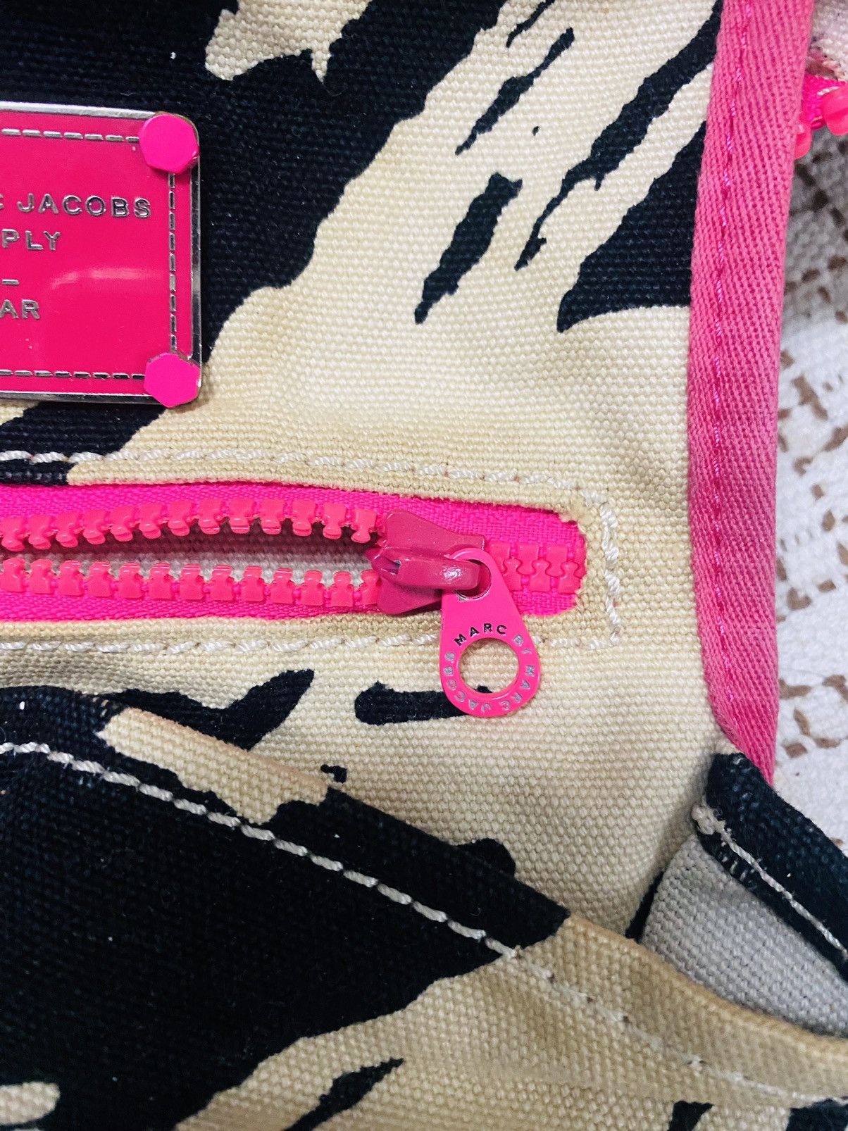 Marc Jacobs Rare 🔥 A08 Marc by Marc Jacobs Tote Bag Size ONE SIZE - 15 Thumbnail