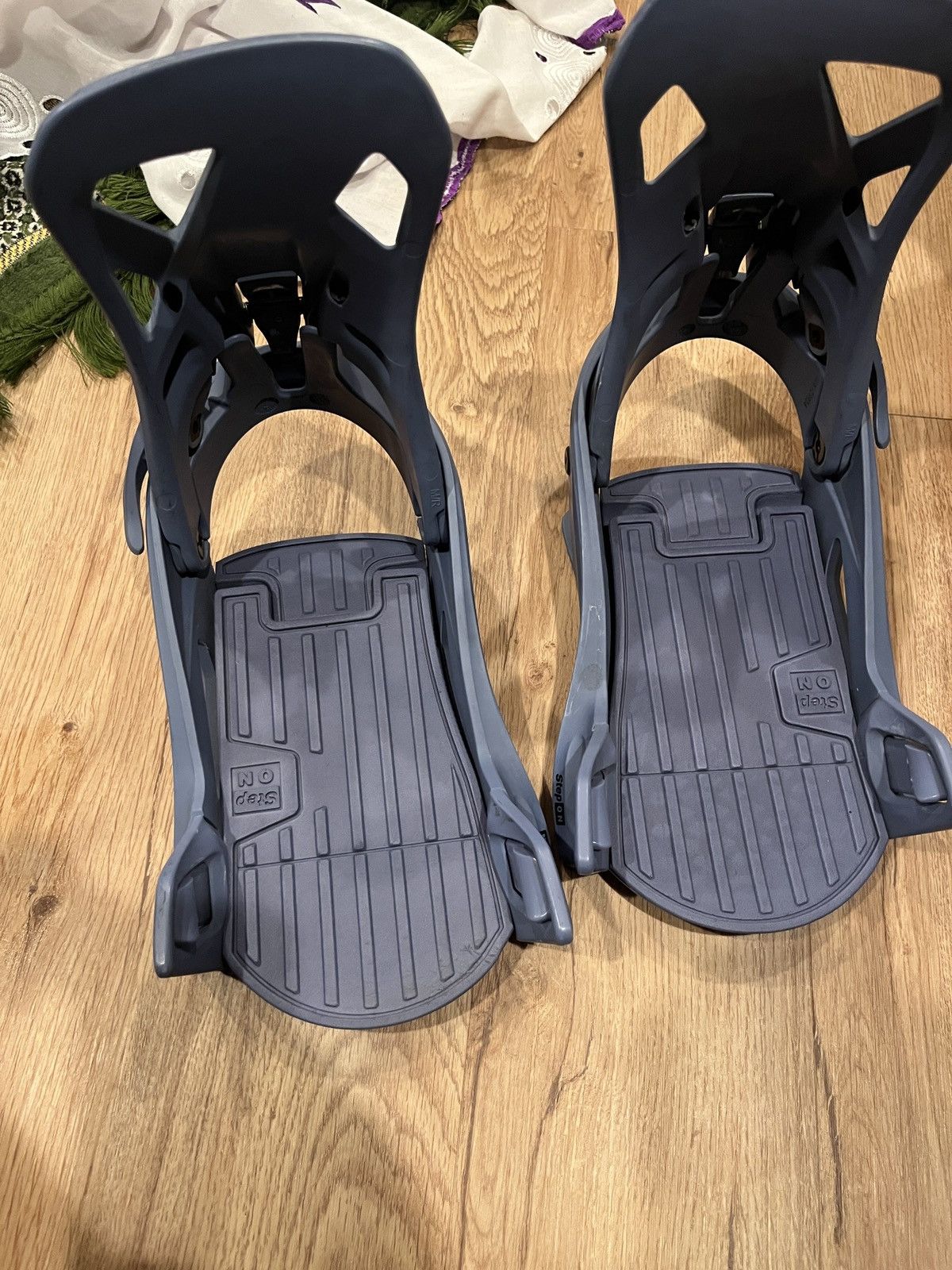 Burton Burton Step on bindings Size US 8.5 / EU 41-42 - 2 Thumbnail