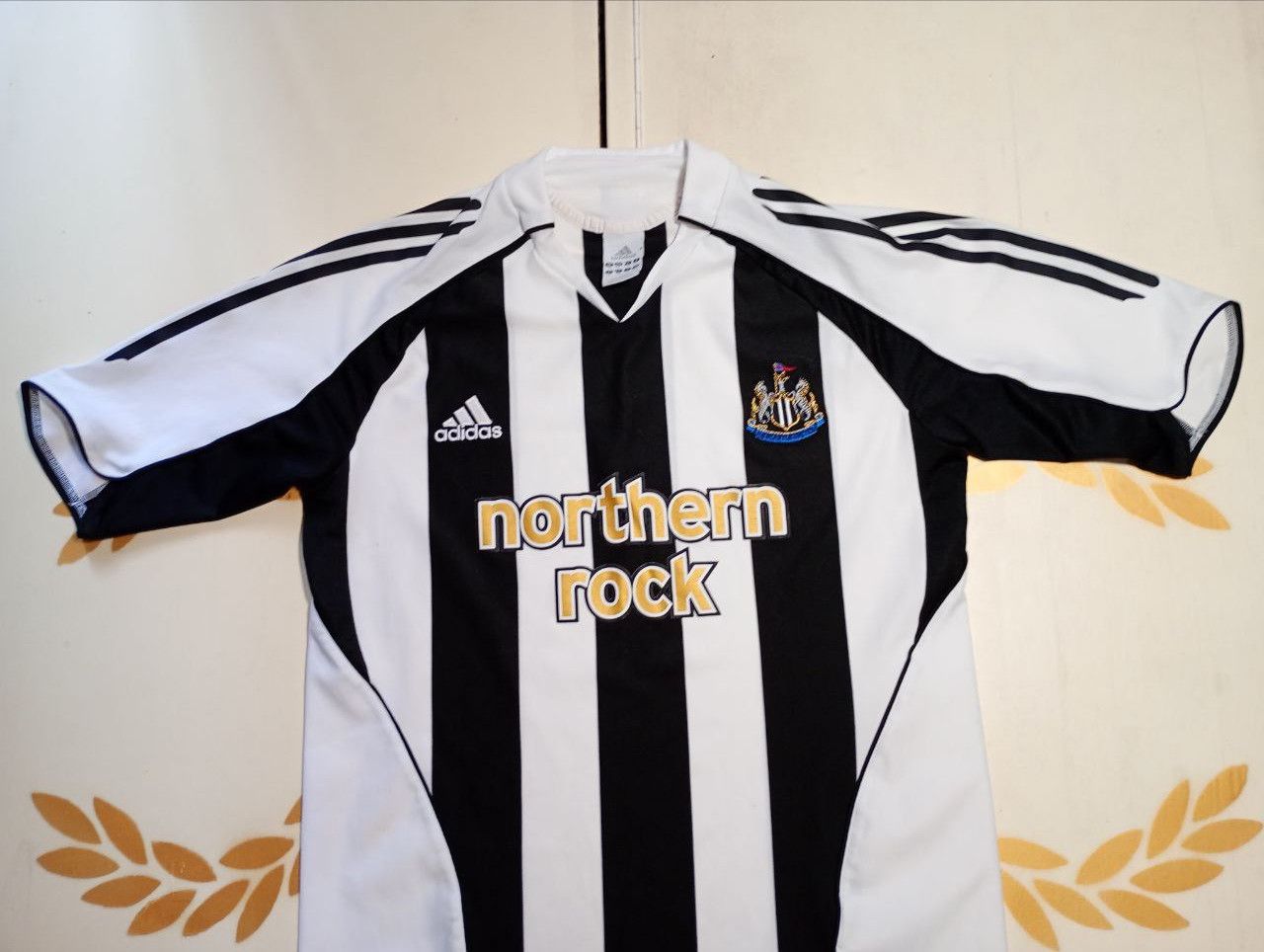 Adidas Newcastle United Adidas Home Jersey 2005-2006 Size US M / EU 48-50 / 2 - 6 Thumbnail