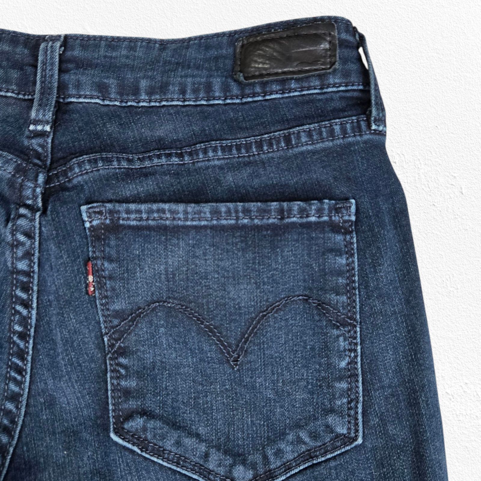 Levi's Levi's Dark Blue Bold Curve Bootcut Jeans Size 29 Size 29" - 8 Thumbnail