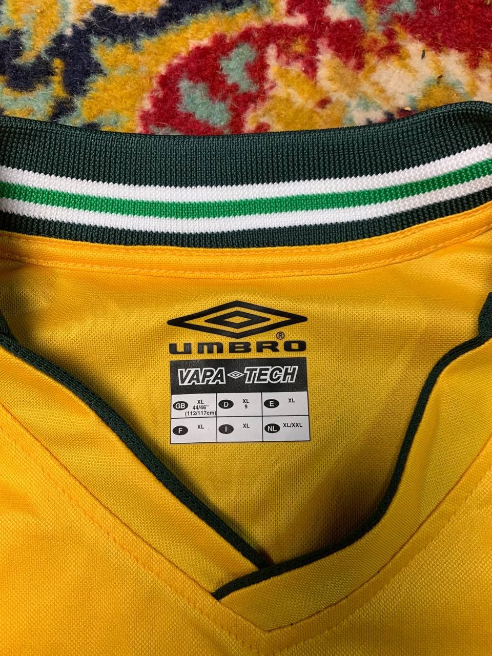 Umbro CELTIC GLASGOW 2002/2003 AWAY FOOTBALL SHIRT SOCCER JERSEY Size US XL / EU 56 / 4 - 3 Thumbnail