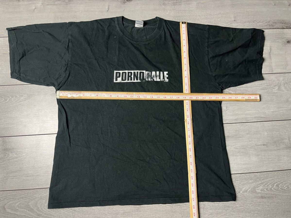 Band Tees Vintage Porno Ralle Tshirt y2k Pornstar size XXLarge Size US XXL / EU 58 / 5 - 5 Thumbnail