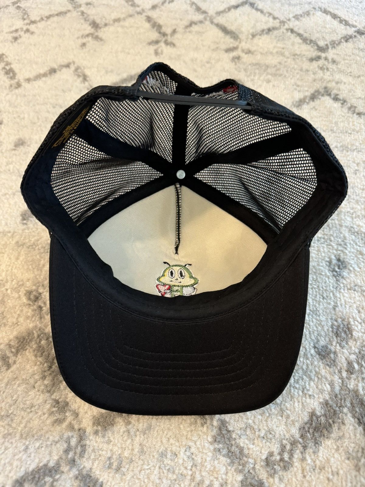 Yupong The Bee’s Earth Hat Size ONE SIZE - 3 Thumbnail