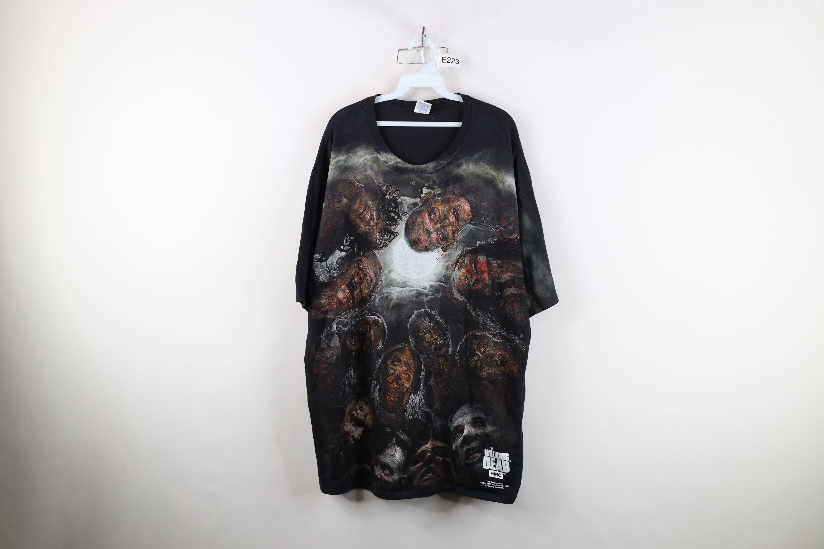 Vintage Vintage Y2K The Walking Dead Zombies Short Sleeve T-Shirt Size US XXL / EU 58 / 5 - 1 Thumbnail