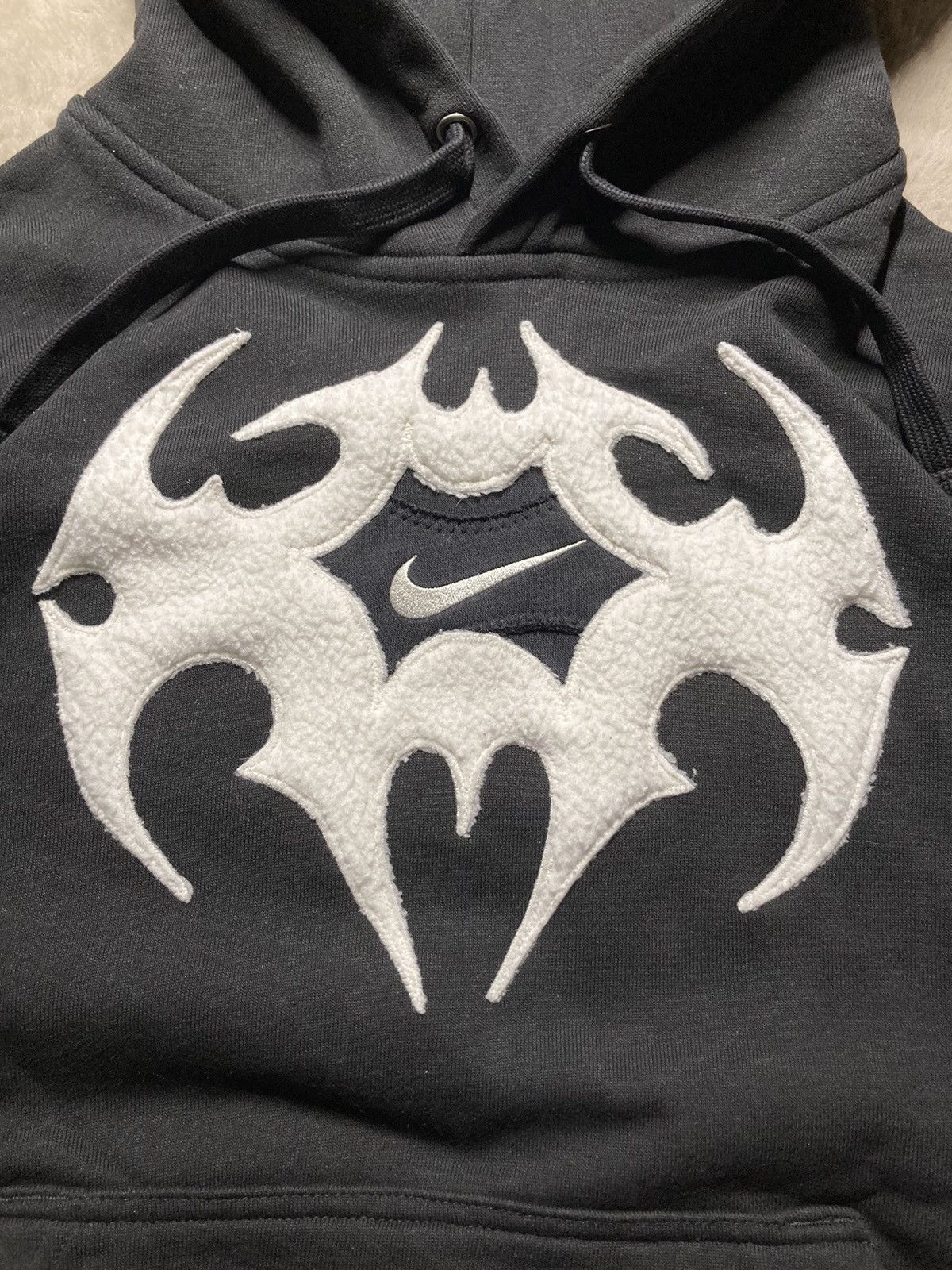 Nike ⛩️Nike Custom Hoodie Rare Y2K Punk Rock Devil Cross Hearts⛩️ Size US L / EU 52-54 / 3 - 4 Thumbnail