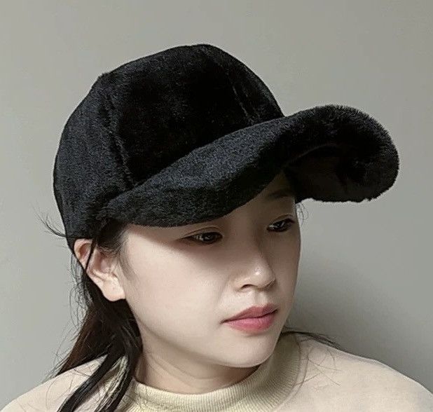 Japanese Brand Outdoor retro faux fur fluffy teddy ball cap hat Size ONE SIZE - 3 Thumbnail