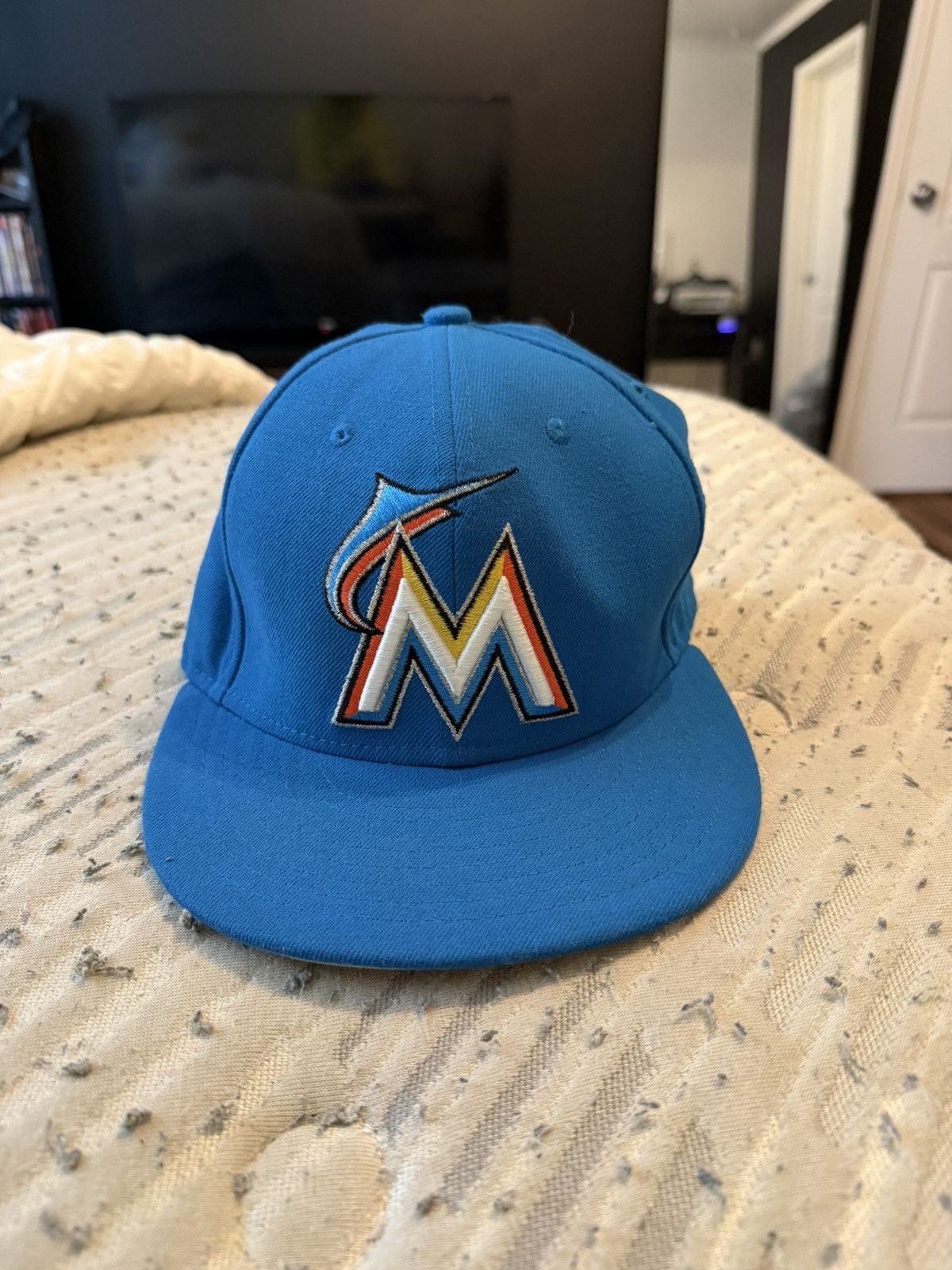New Era Miami Marlins New Era Fitted SnapBack Hat Size 7 1/4 Size ONE SIZE - 1 Thumbnail
