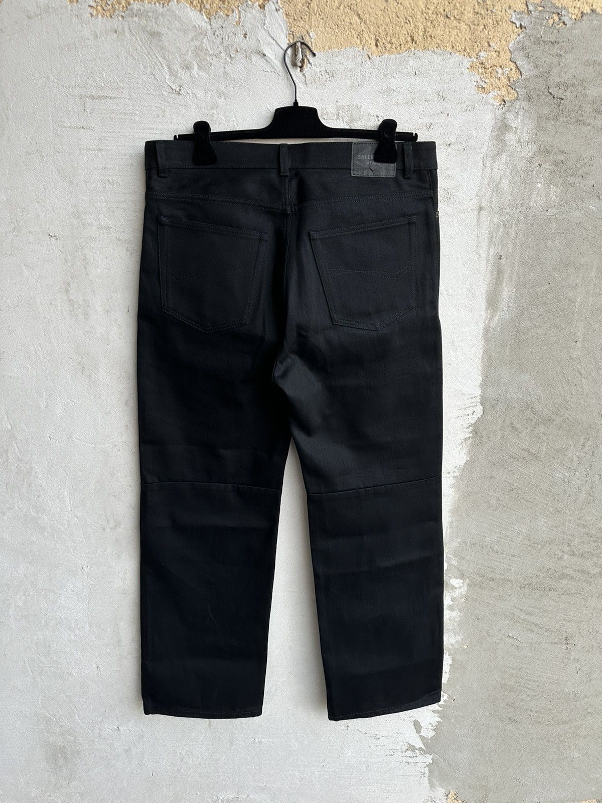 Balenciaga [34] 1390$ Spring26 Japanese Curved Knee denim pants Size US 34 / EU 50 - 8 Thumbnail
