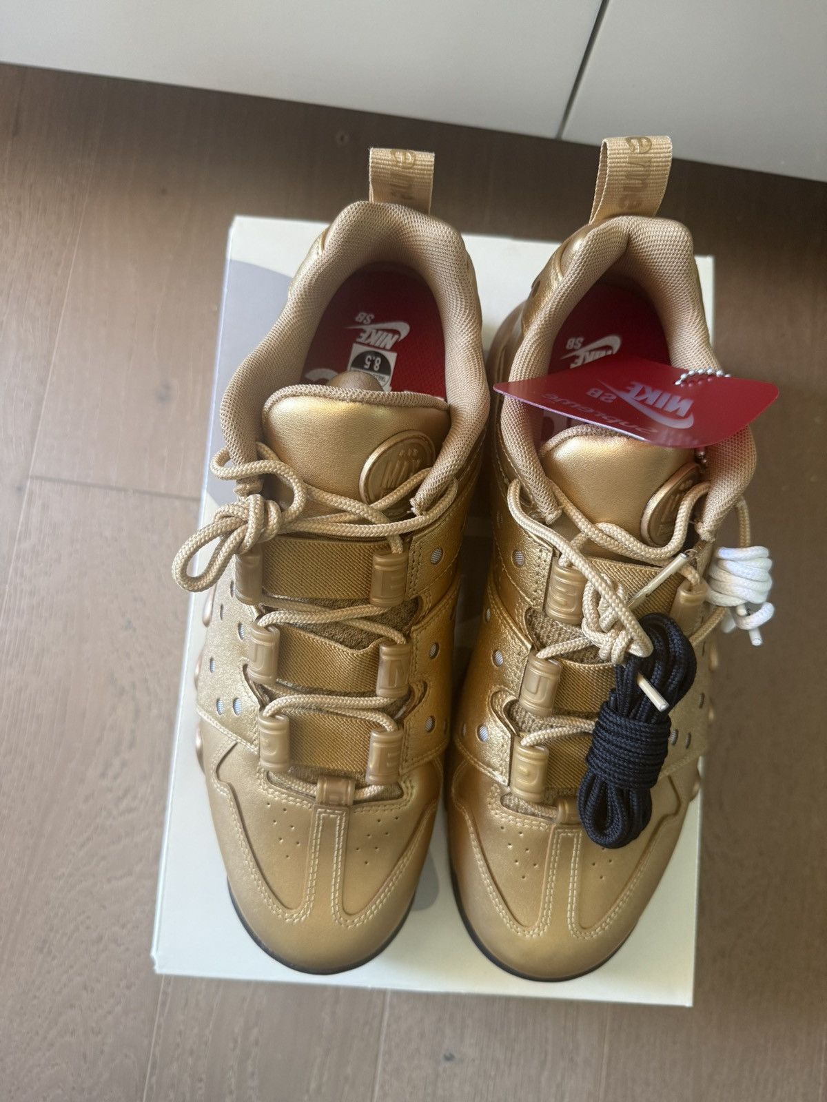 Nike × Supreme Nike SB Air Max 2 CB ‘94 Low Supreme Metallic Gold Size 8.5 Size US 8.5 / EU 41-42 - 6 Thumbnail