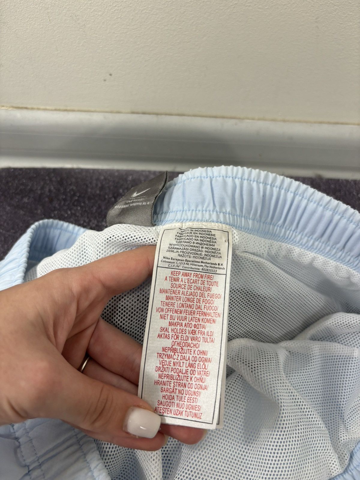 Nike Vintage Nike Y2K Swoosh Baby Blue Hype Shorts Size US 34 / EU 50 - 14 Thumbnail