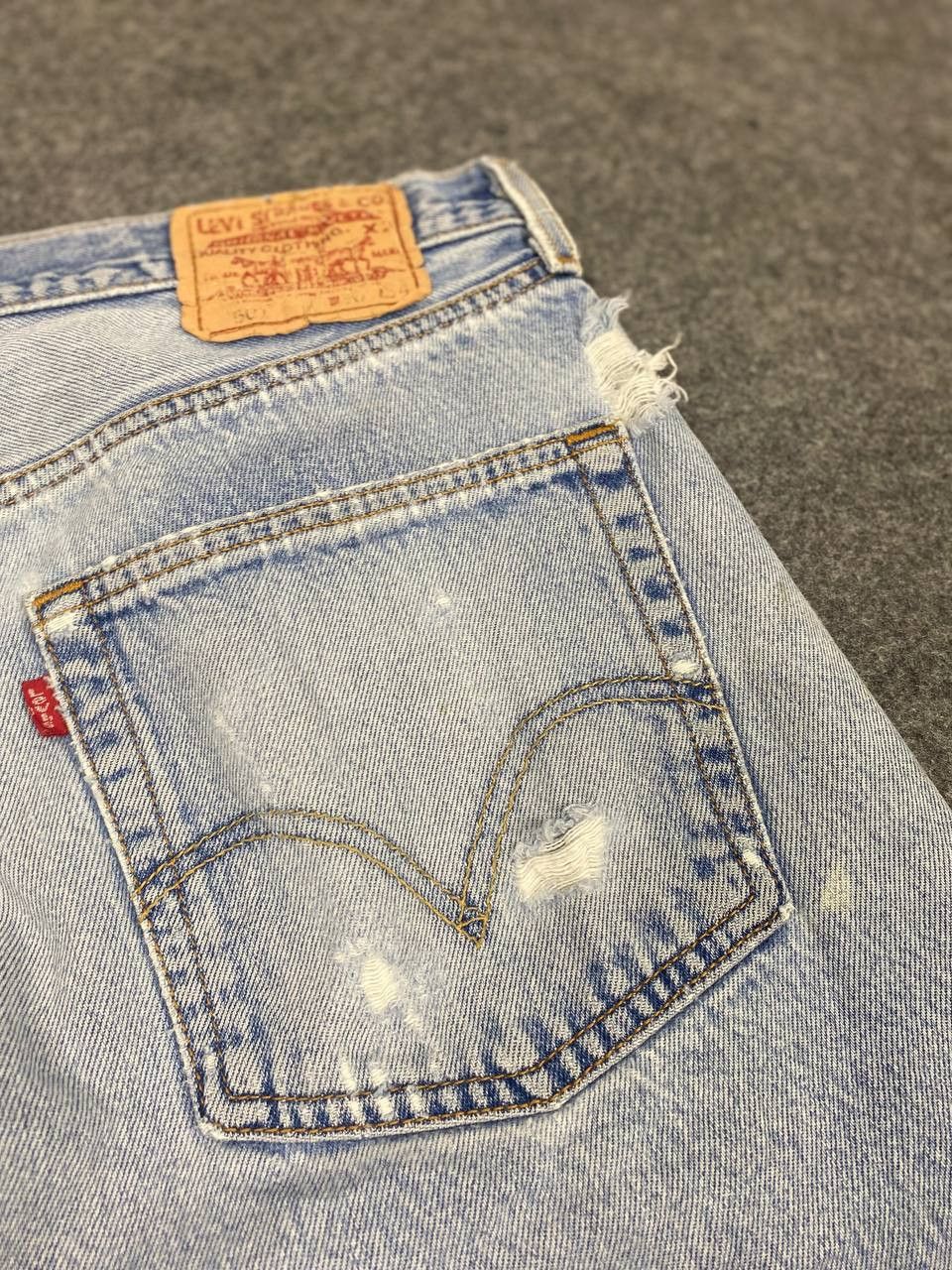 Levi's vintage levis 501 distressed denim nice design Size US 35 - 5 Thumbnail