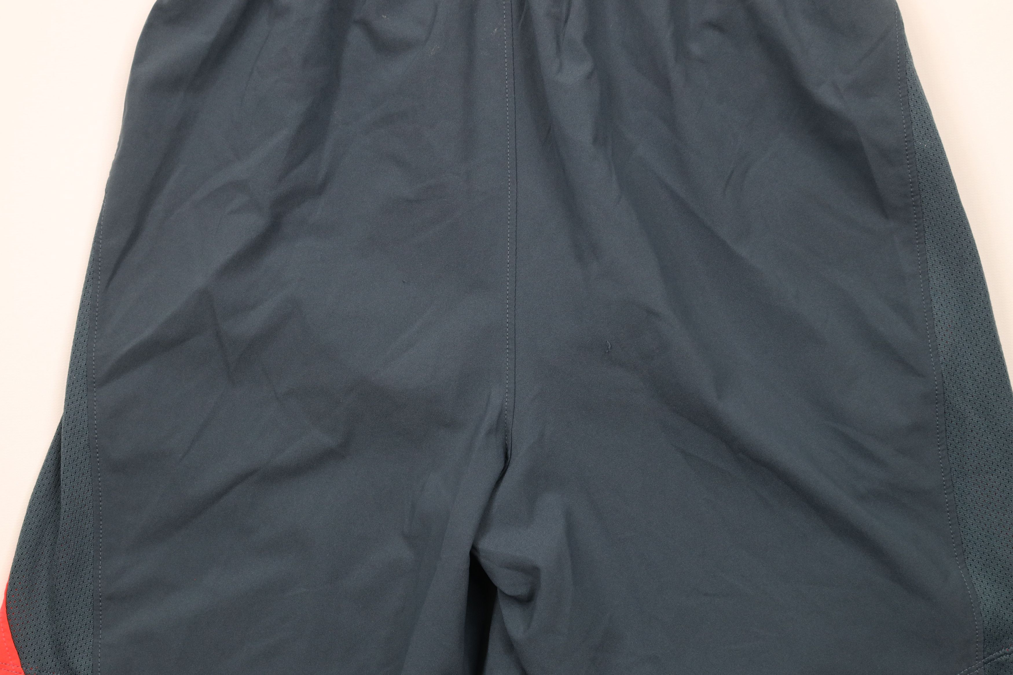 Under Armour × Vintage Under Armour HeatGear Lined Running Jogging Gym Shorts Gray Size US 30 / EU 46 - 10 Thumbnail