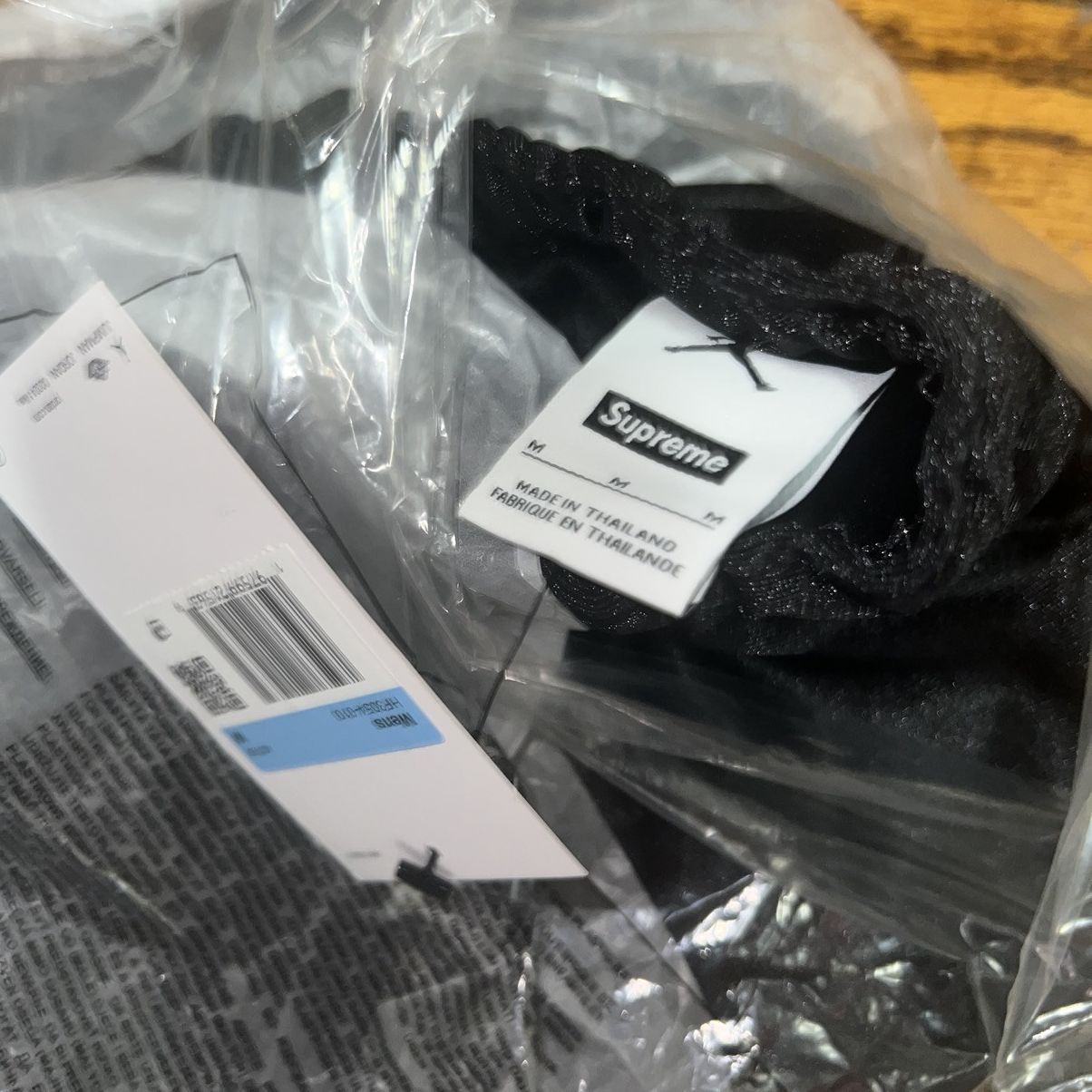 Jordan Brand × Supreme Supreme Jordan Warm Up Shorts Black Size: M Size US 31 - 5 Thumbnail