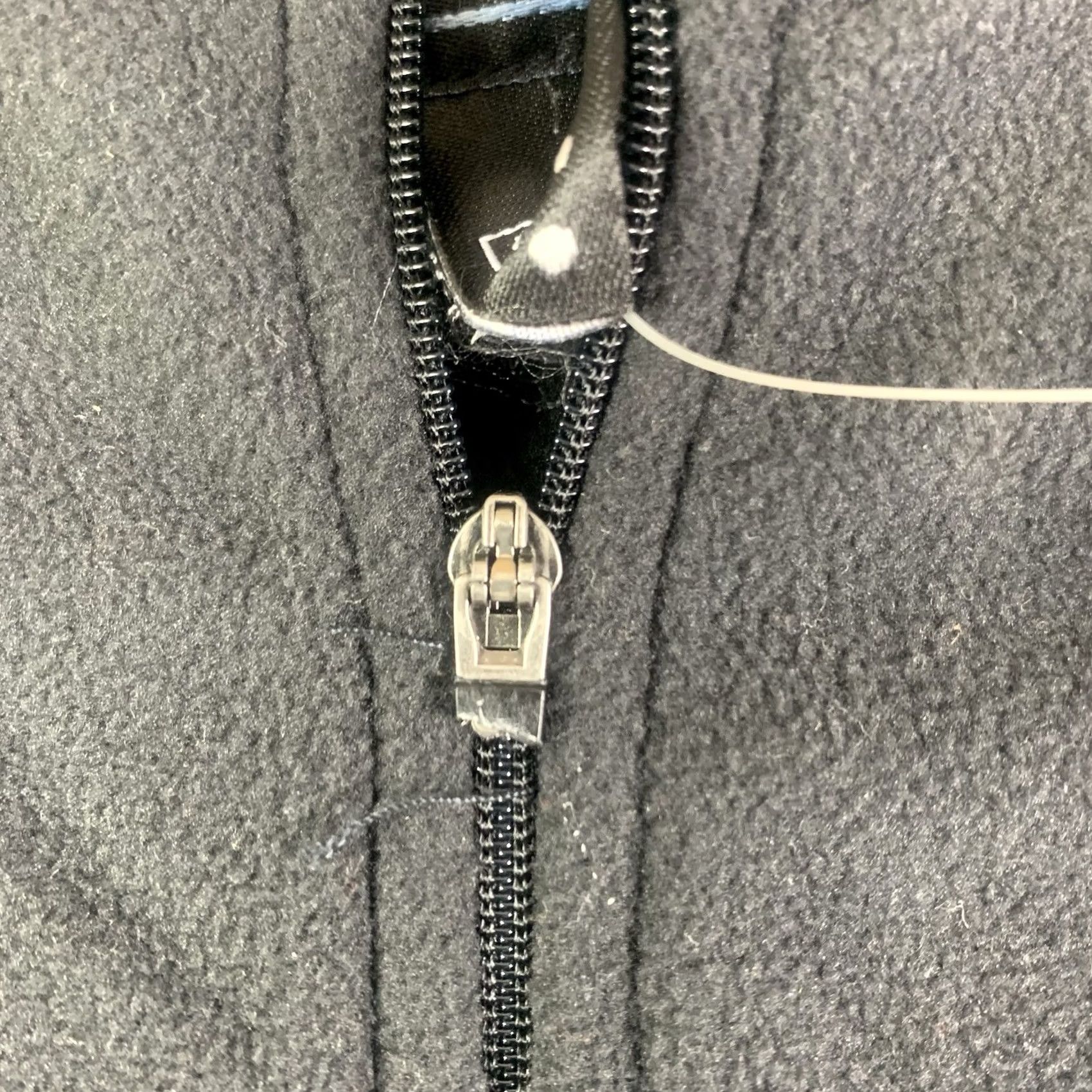 Nike ACG VINTAGE Nike ACG Mens Black Thermal Layer 2 Jacket M Parka 90s Outdoor Sports Logo Zipper Works (Broken Tab) Size US M / EU 48-50 / 2 - 6 Thumbnail