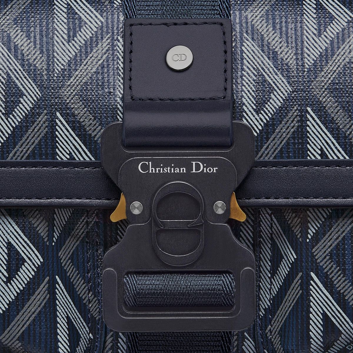 Dior o1bcso1str0226 Size:OS/Hit The Road Bag in Nevy Blue Size ONE SIZE - 6 Thumbnail