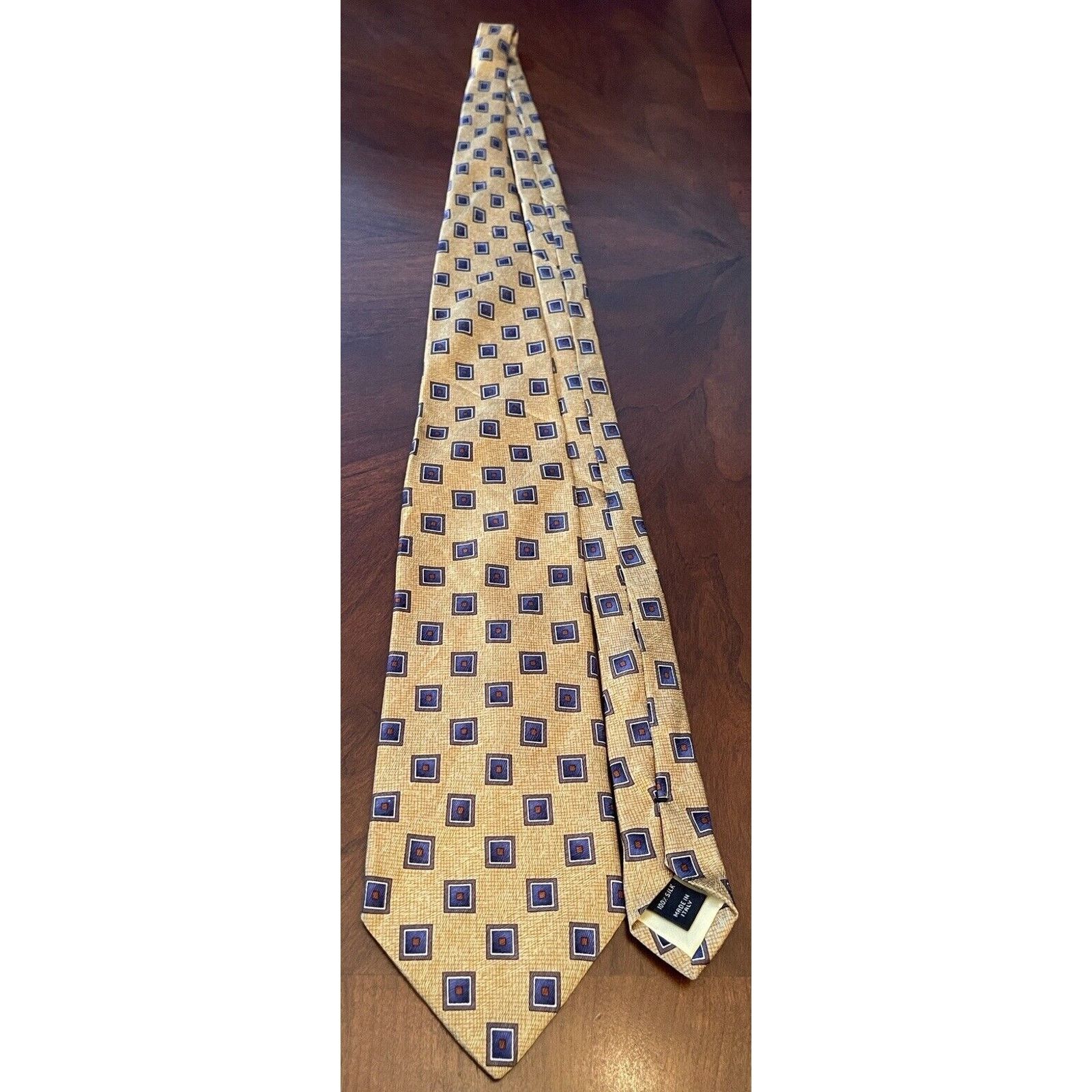 Jos. A. Bank Jos. A. Bank Gold Blue Men’s Neck Tie Made In Italy Size ONE SIZE - 3 Thumbnail