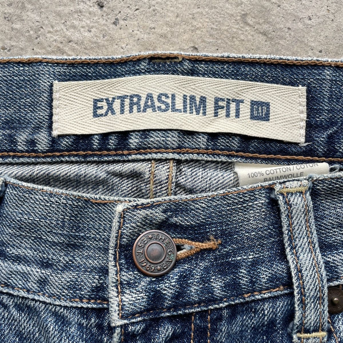 Gap × Jean × Vintage Vintage GAP Extra Slim Fit Distressed Jeans Pants Faded W32 Size US 32 / EU 48 - 6 Thumbnail