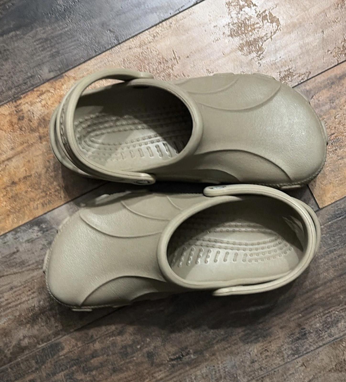 Crocs Crocs khaki/ Bone Slip-On Clogs Men Size 7 Women 9 Size US 9 / EU 42 - 1 Thumbnail