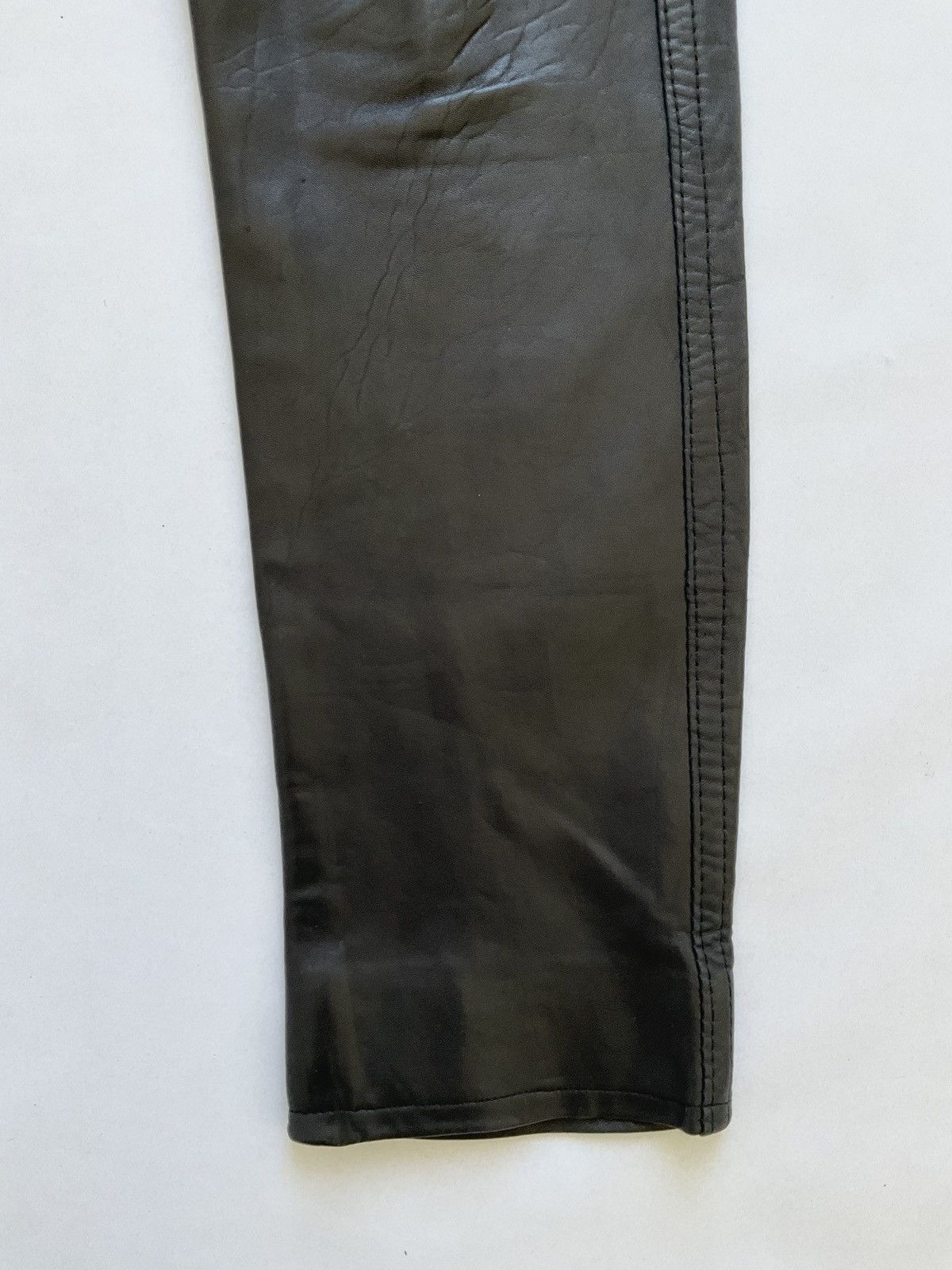 Vintage Vintage black leather pants Size 27" / US 4 / IT 40 - 2 Thumbnail