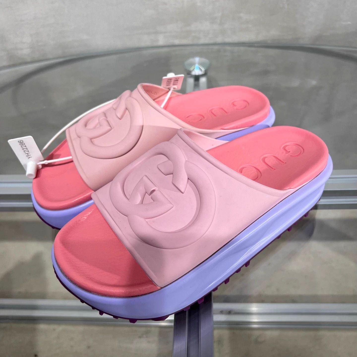 Gucci GUCCI Women's Size 35 Slides Size US 4.5 / IT 34.5 - 2 Thumbnail