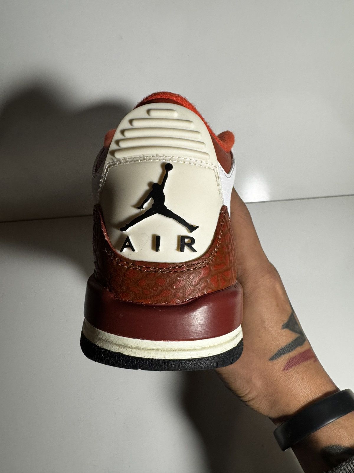 Jordan Brand Air Jordan 3 Retro SE GS “Mars Stone” Size US 6.5 / EU 39-40 - 9 Thumbnail
