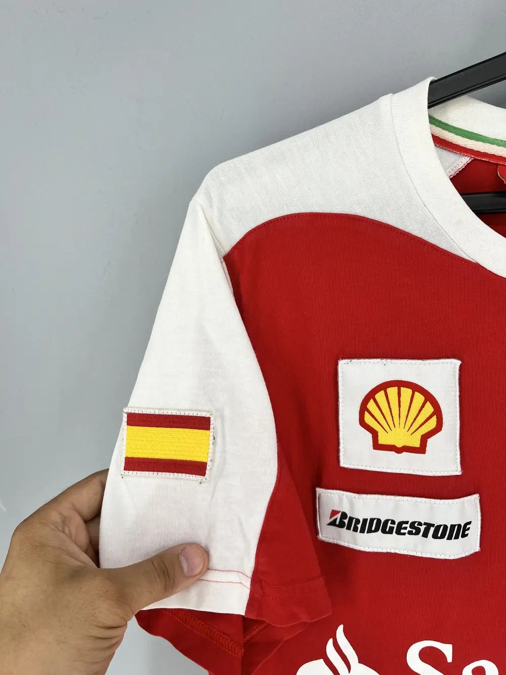 Ferrari × Puma × Vintage Puma Ferrari Santander Shell Formula 1 size young Size US M / EU 48-50 / 2 - 10 Thumbnail