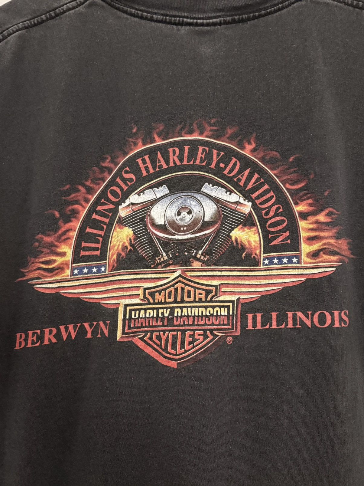 Harley Davidson Harley Davidson Vintage Perfect Fade Purple Flame Eagle Tee Size US XL / EU 56 / 4 - 6 Thumbnail