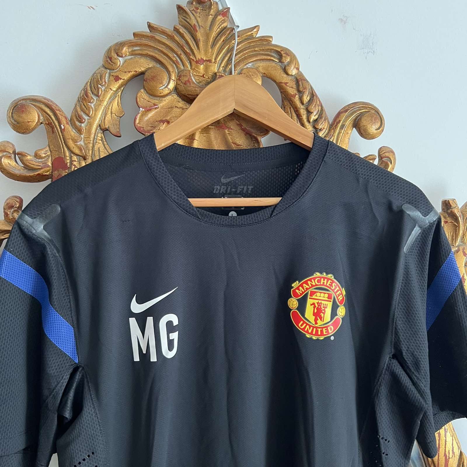Nike Vintage Manchester United Nike soccer jersey Blokecore Sz L Size US L / EU 52-54 / 3 - 3 Thumbnail