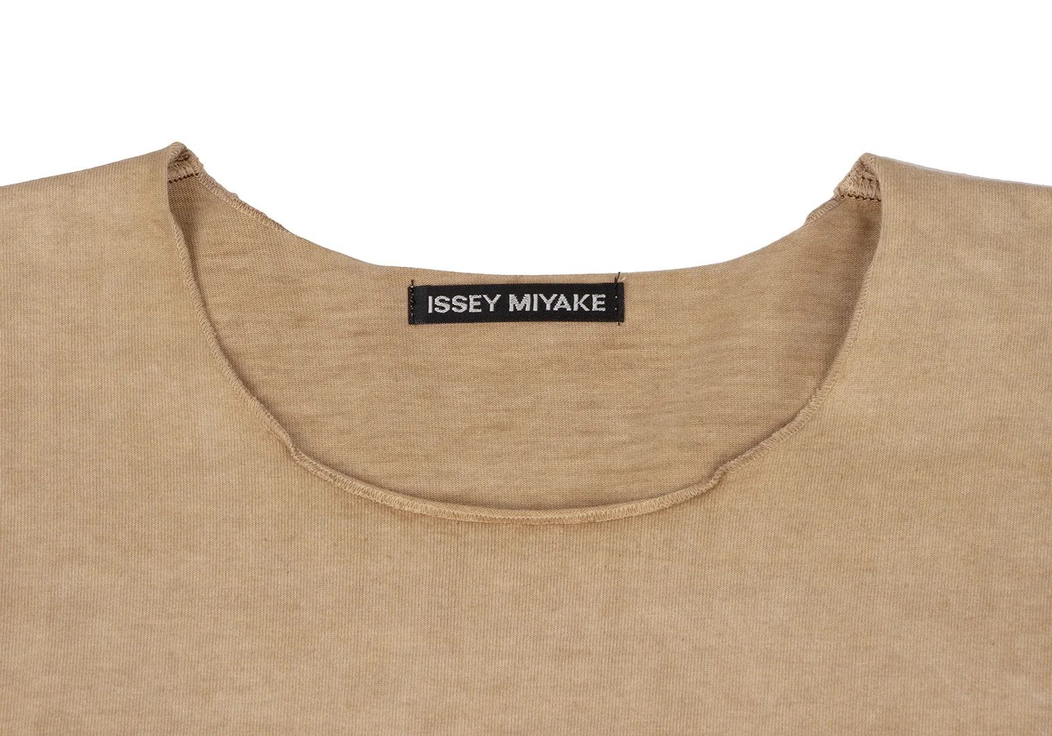 Issey Miyake Cotton Off-Shoulder T-Shirt in Beige Size 4 Size US XL / EU 56 / 4 - 2 Thumbnail
