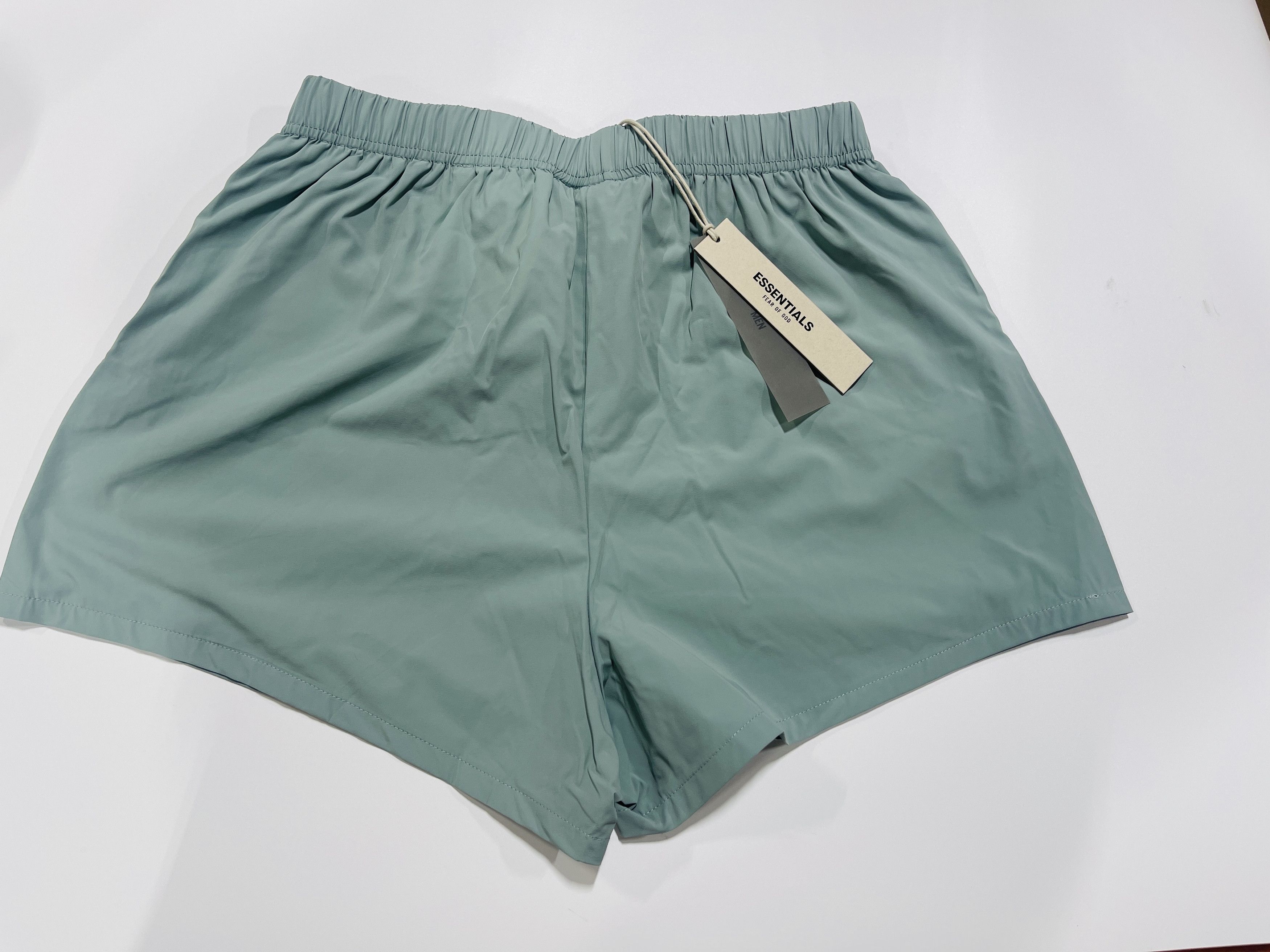 Fear of God Fear of God Essentials Running Short Sycamore Size XS Size US 30 / EU 46 - 5 Thumbnail